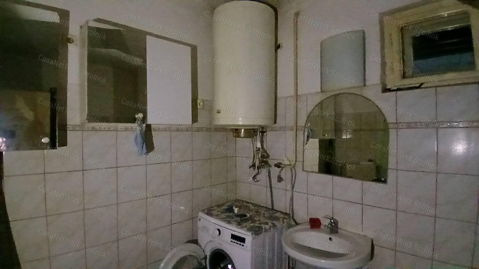 Eladó Martfűn egy 183 m2-es családi ház