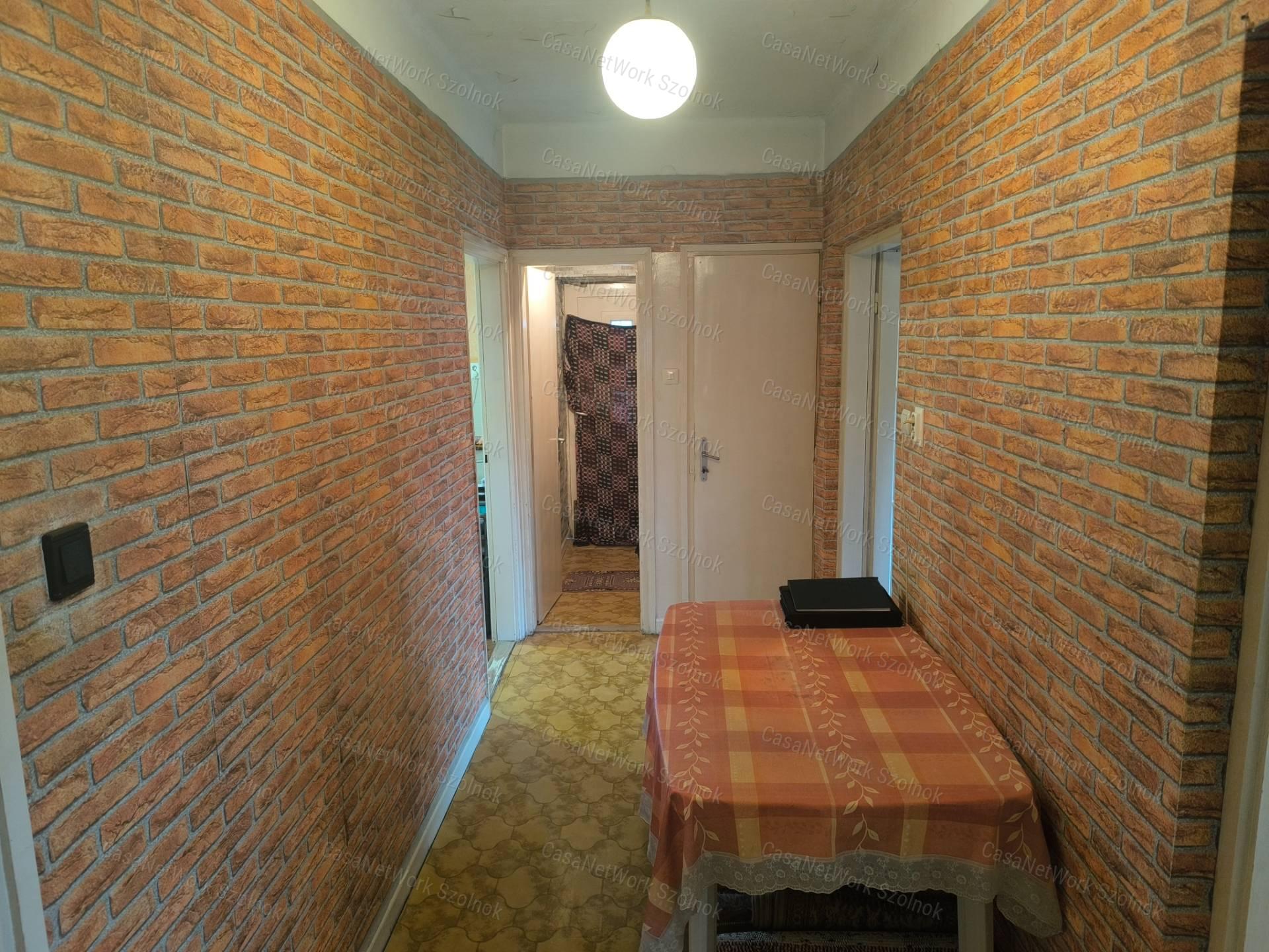 Tiszaföldvári 79 m2-es családi ház eladó!