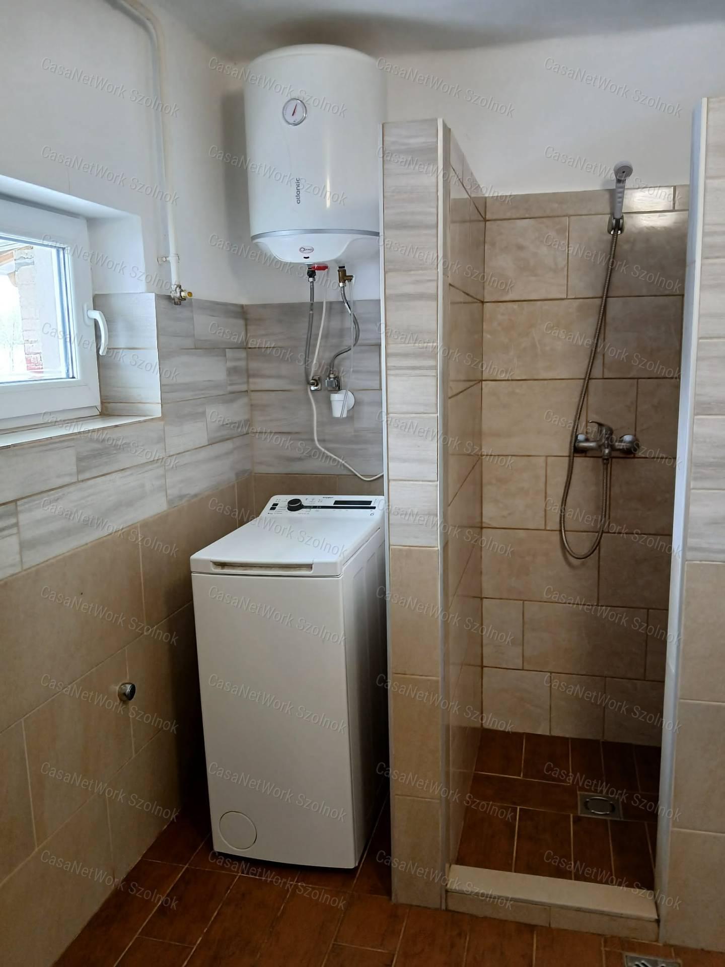 Eladó családi ház Tiszaföldváron