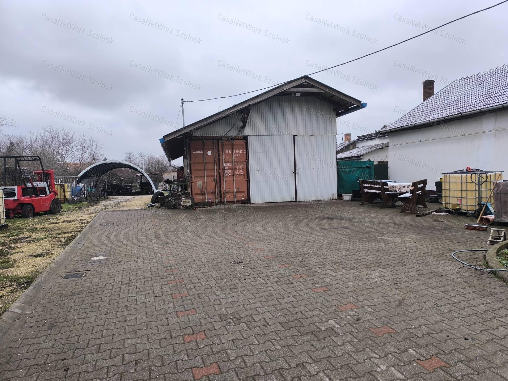 Szolnok-Szandaszőlősi telephely eladó!