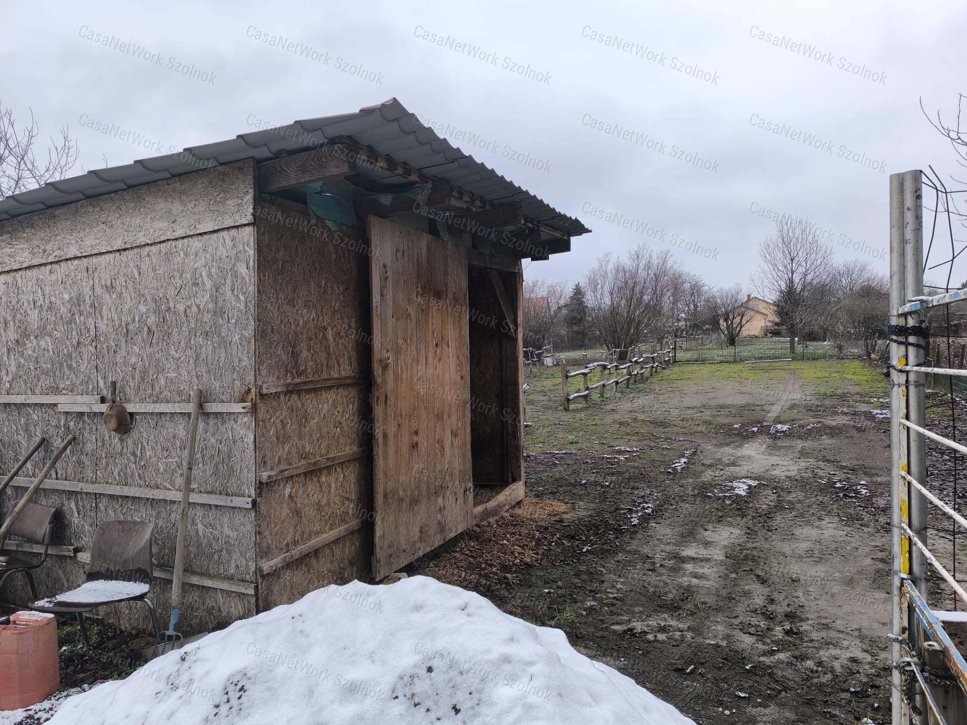 Szolnok-Szandaszőlősi telephely eladó!
