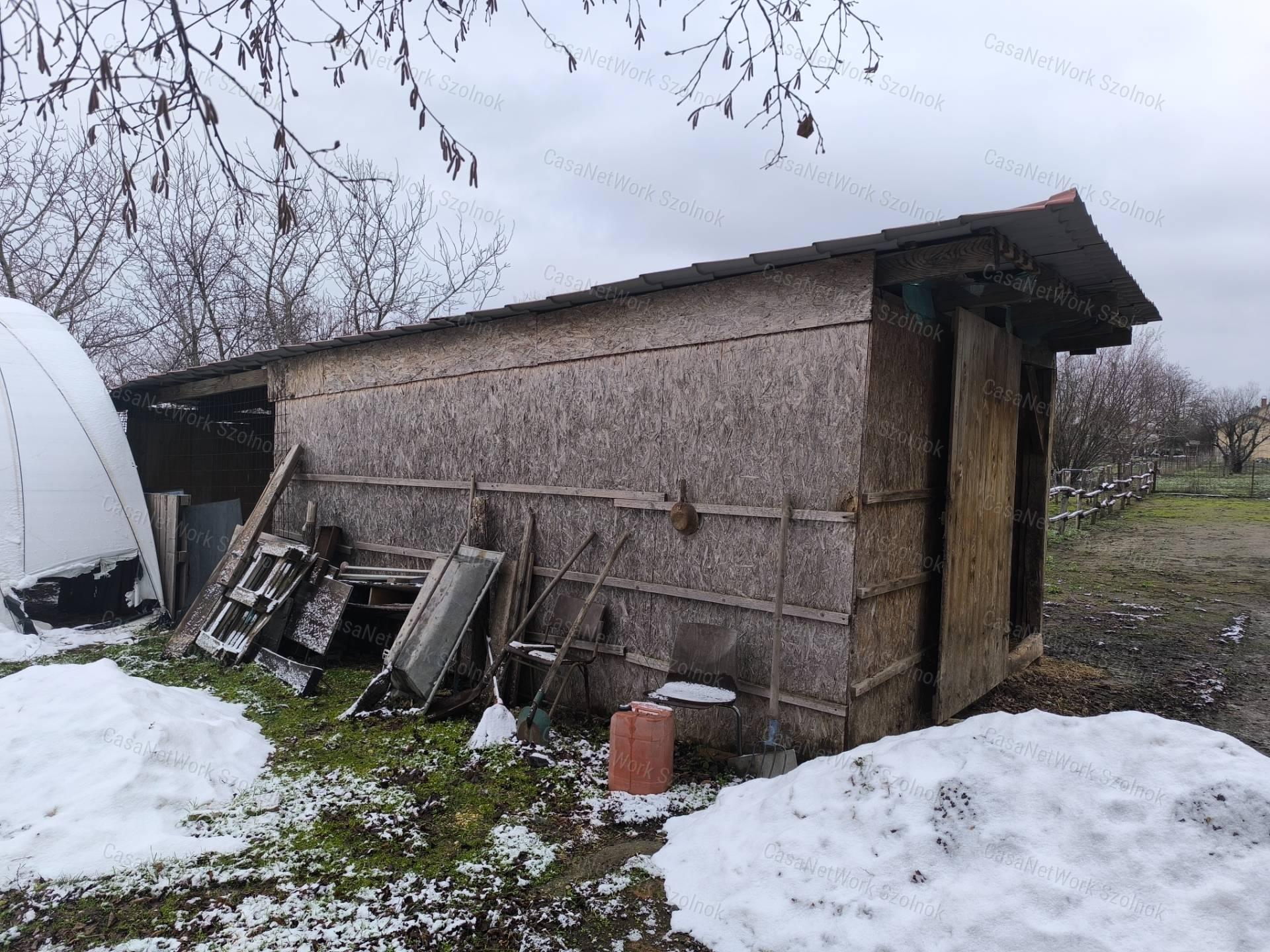 Szolnok-Szandaszőlősi telephely eladó!