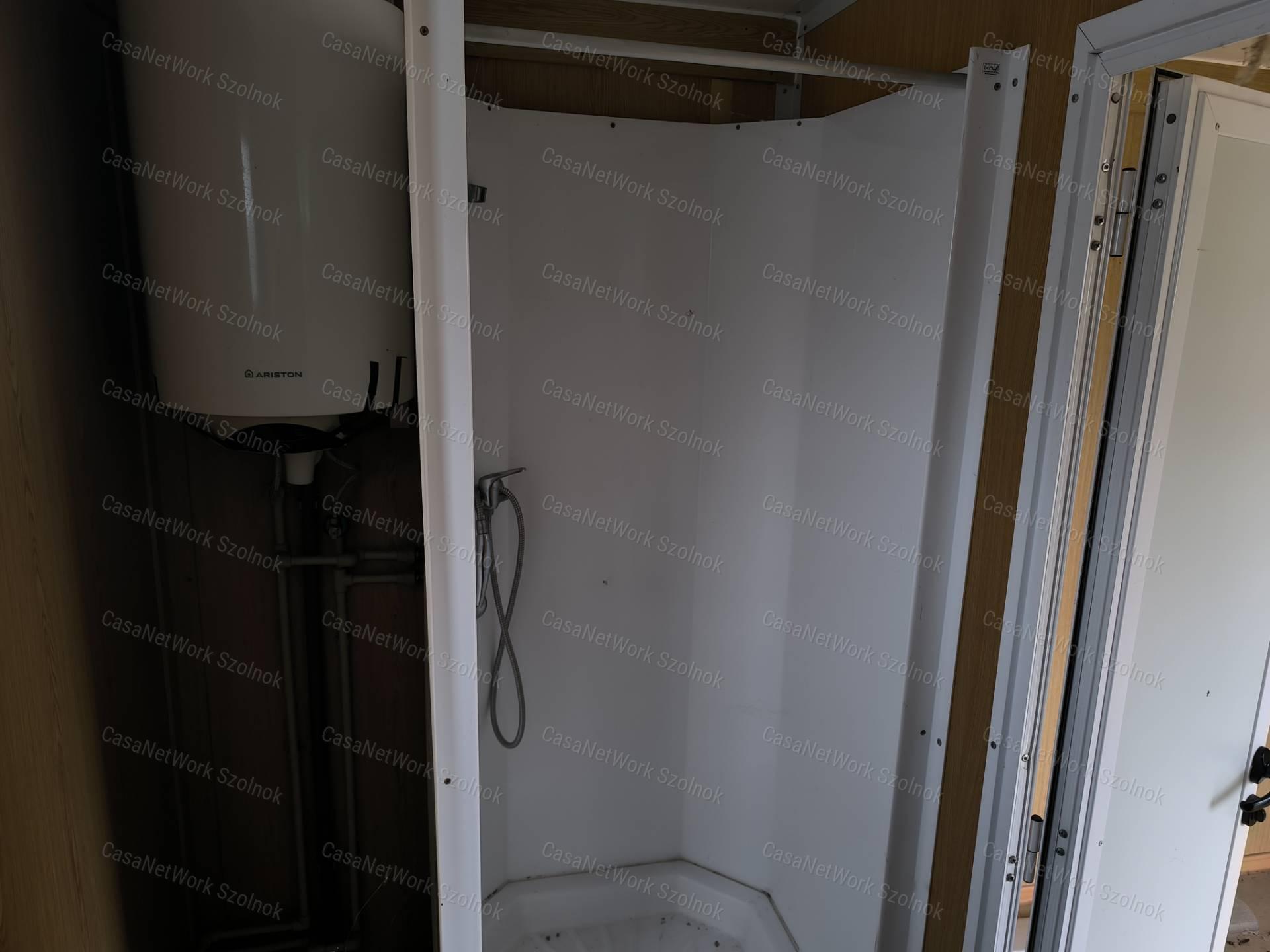 Szolnok-Szandaszőlősi telephely eladó!