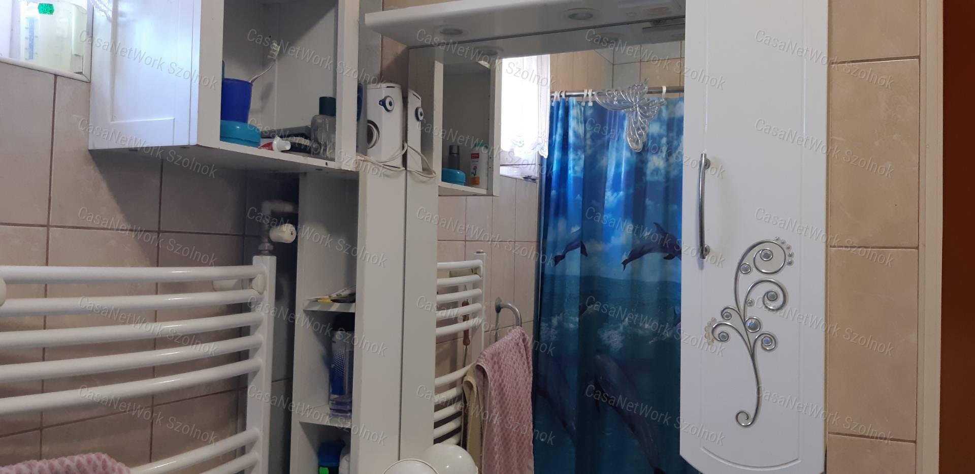 Eladó gazdálkodásra alkalmas családi ház Szandaszőlősön!