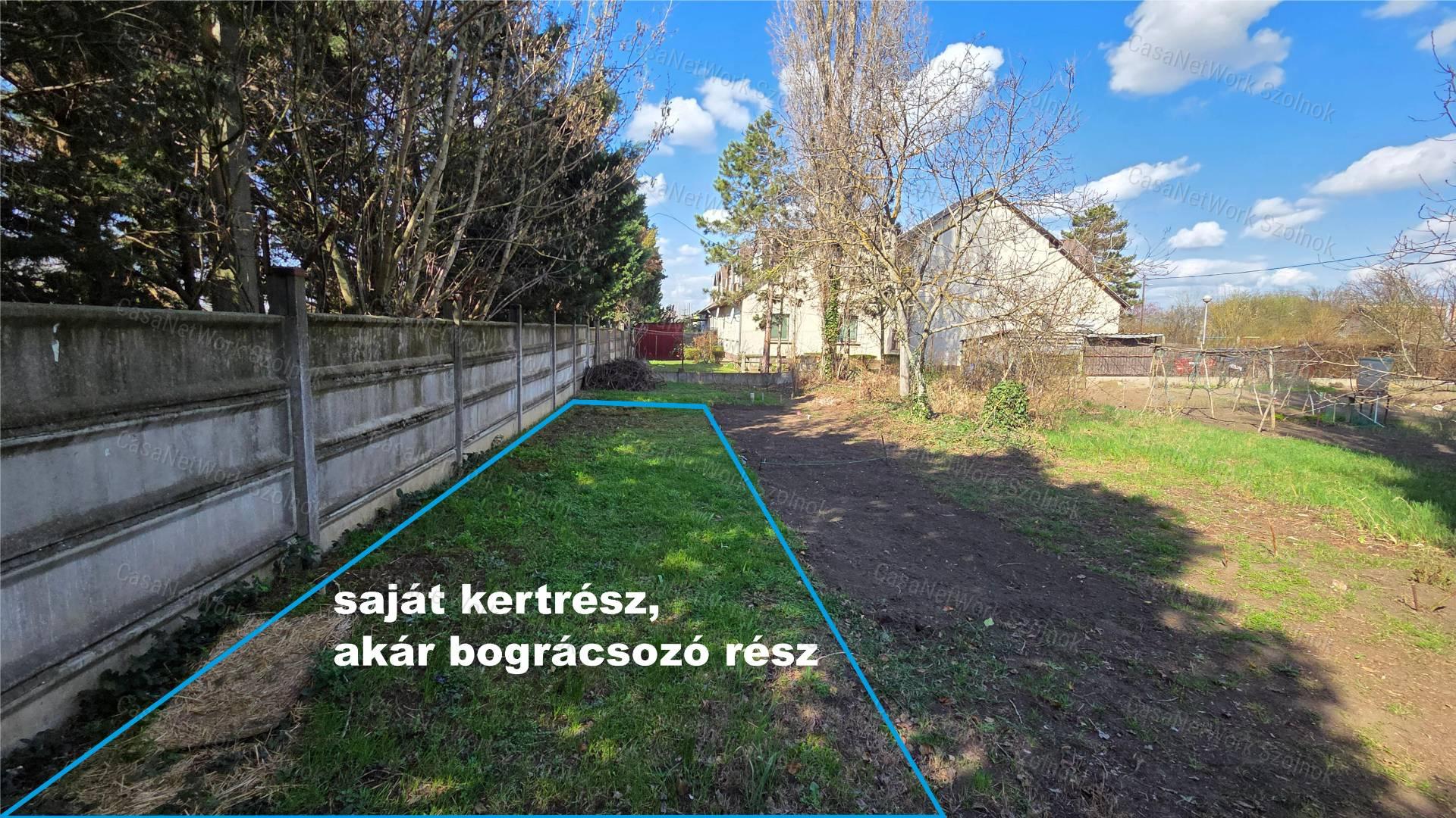 69m2-es, 3 szobás polgári téglalakás remek udvari lehetőségekkel