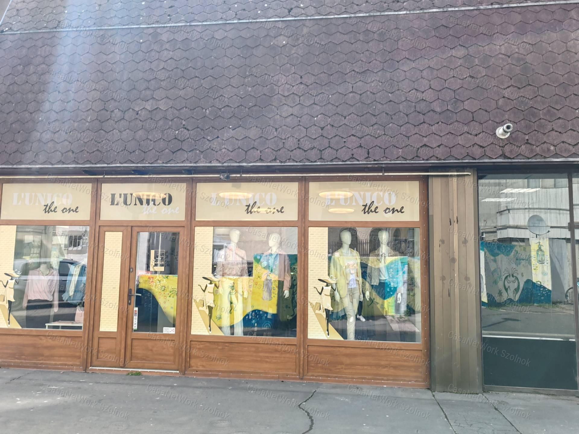 Szolnok belvárosában felújított üzlethelyiség eladó!