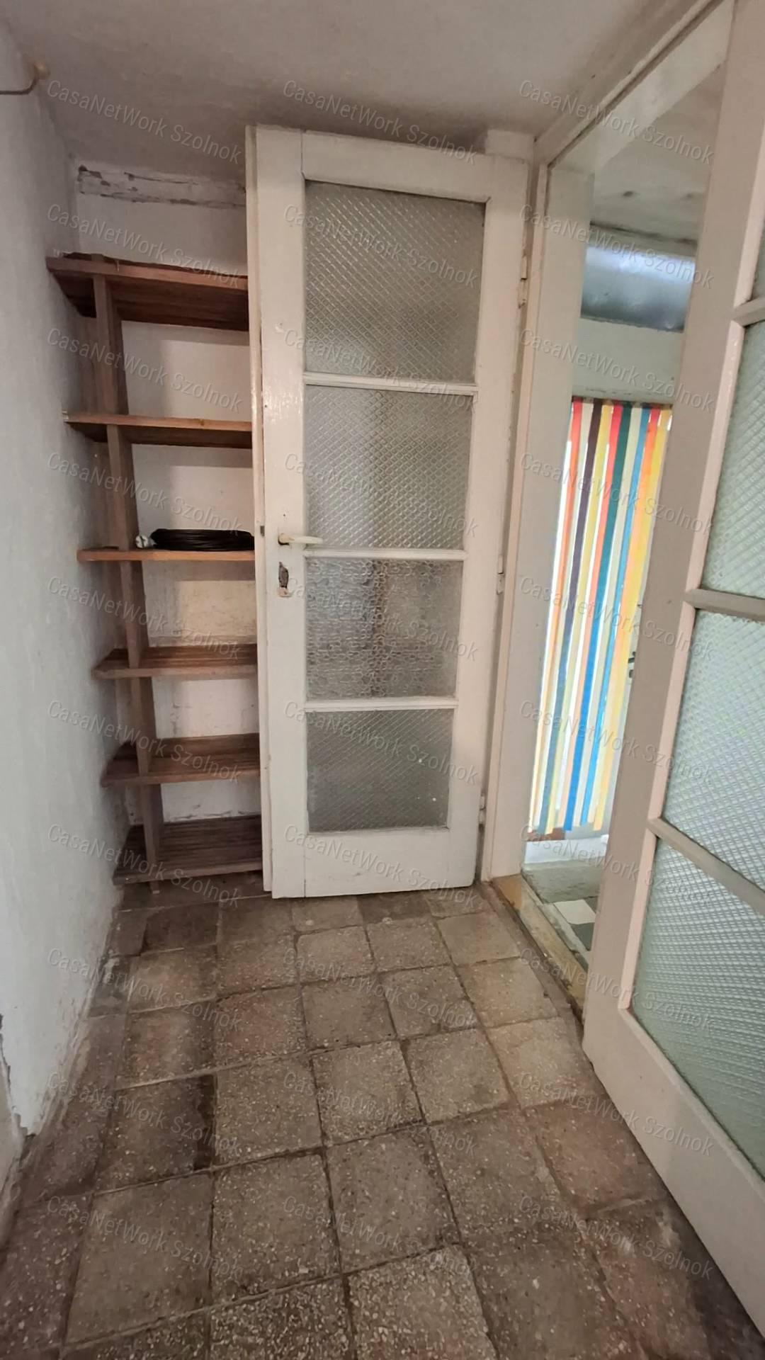 Szajol újfaluban három szobás jó elrendezésű családi ház eladó