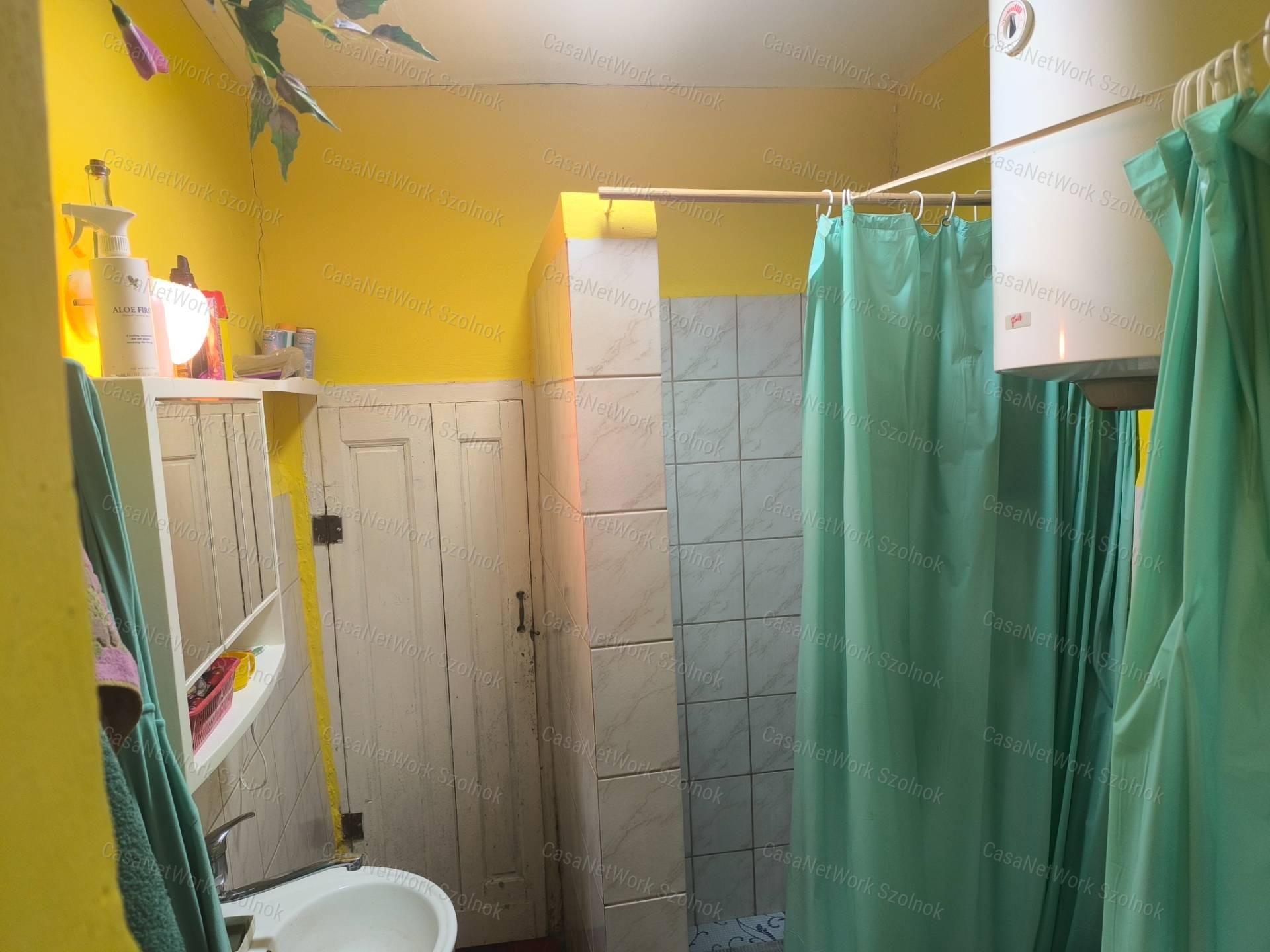 Tószegi 59 m2-es családi ház eladó!