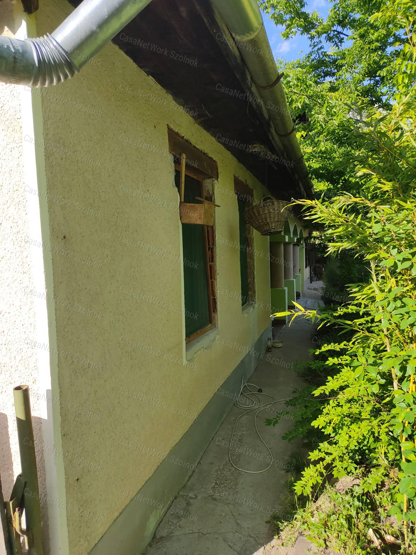Eladó családi ház, Tápiószőlős