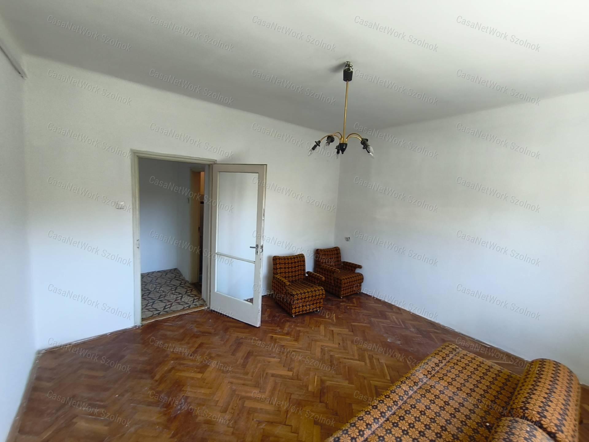 Eladó 3 szobás családi ház Abonyban