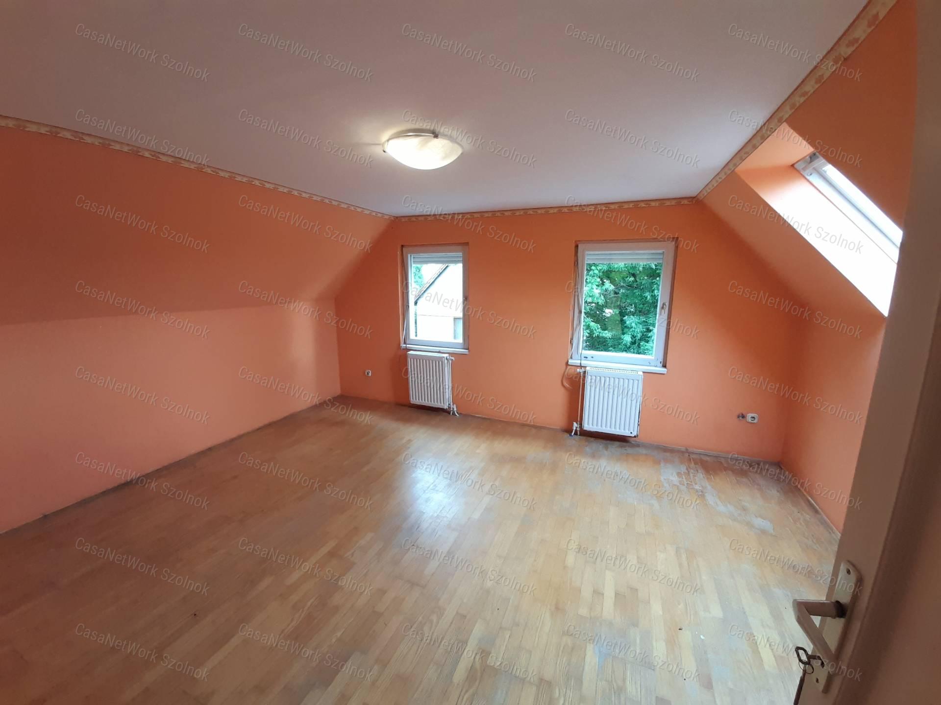 Családi ház eladó Tiszavárkonyban!