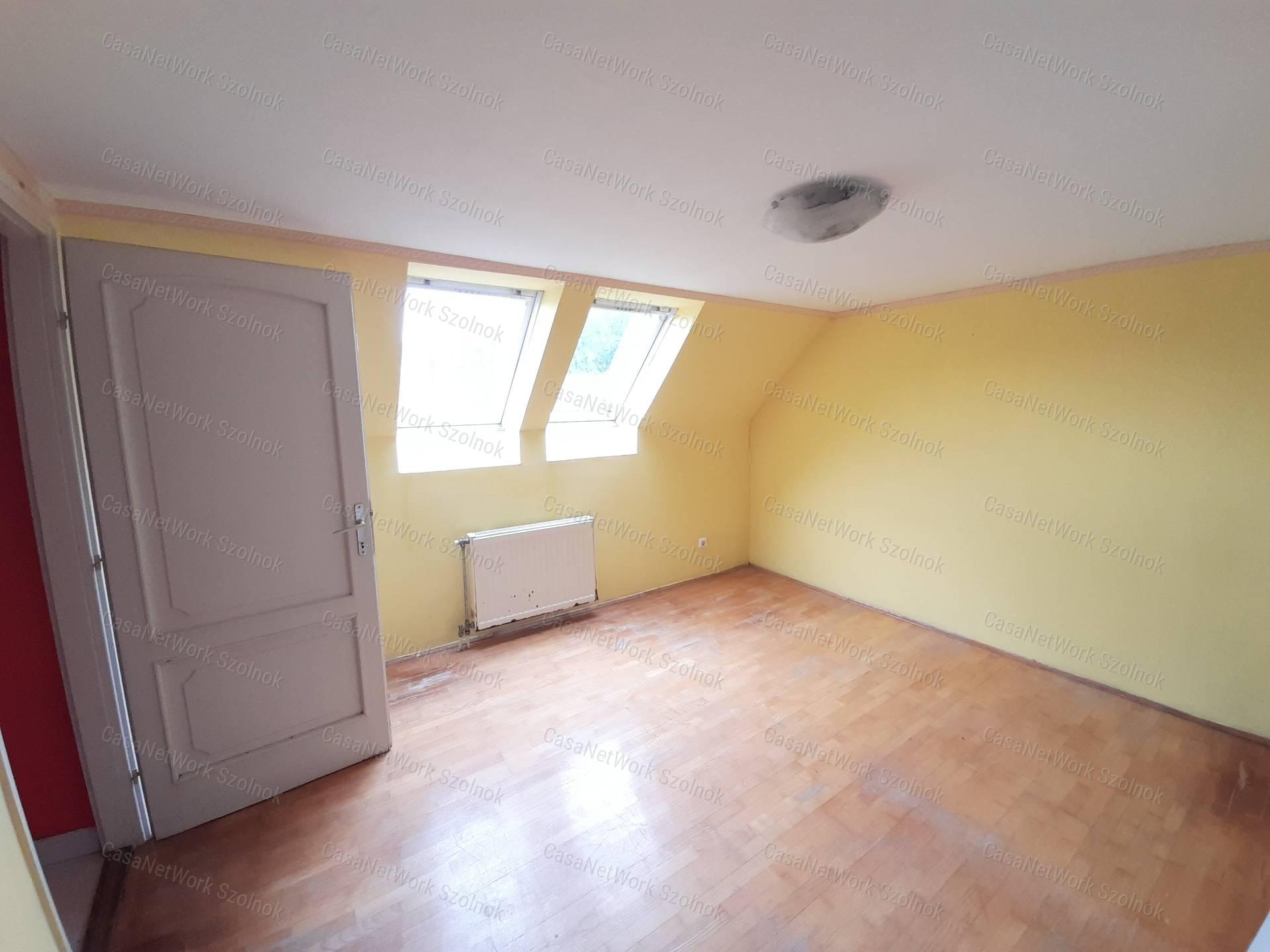 Családi ház eladó Tiszavárkonyban!