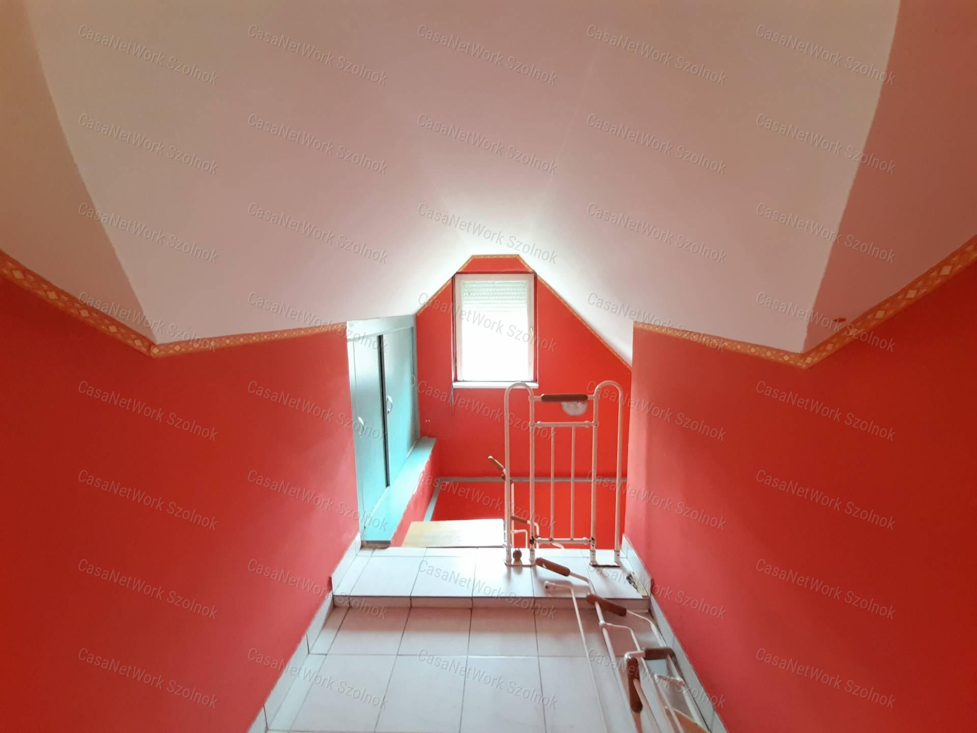Családi ház eladó Tiszavárkonyban!