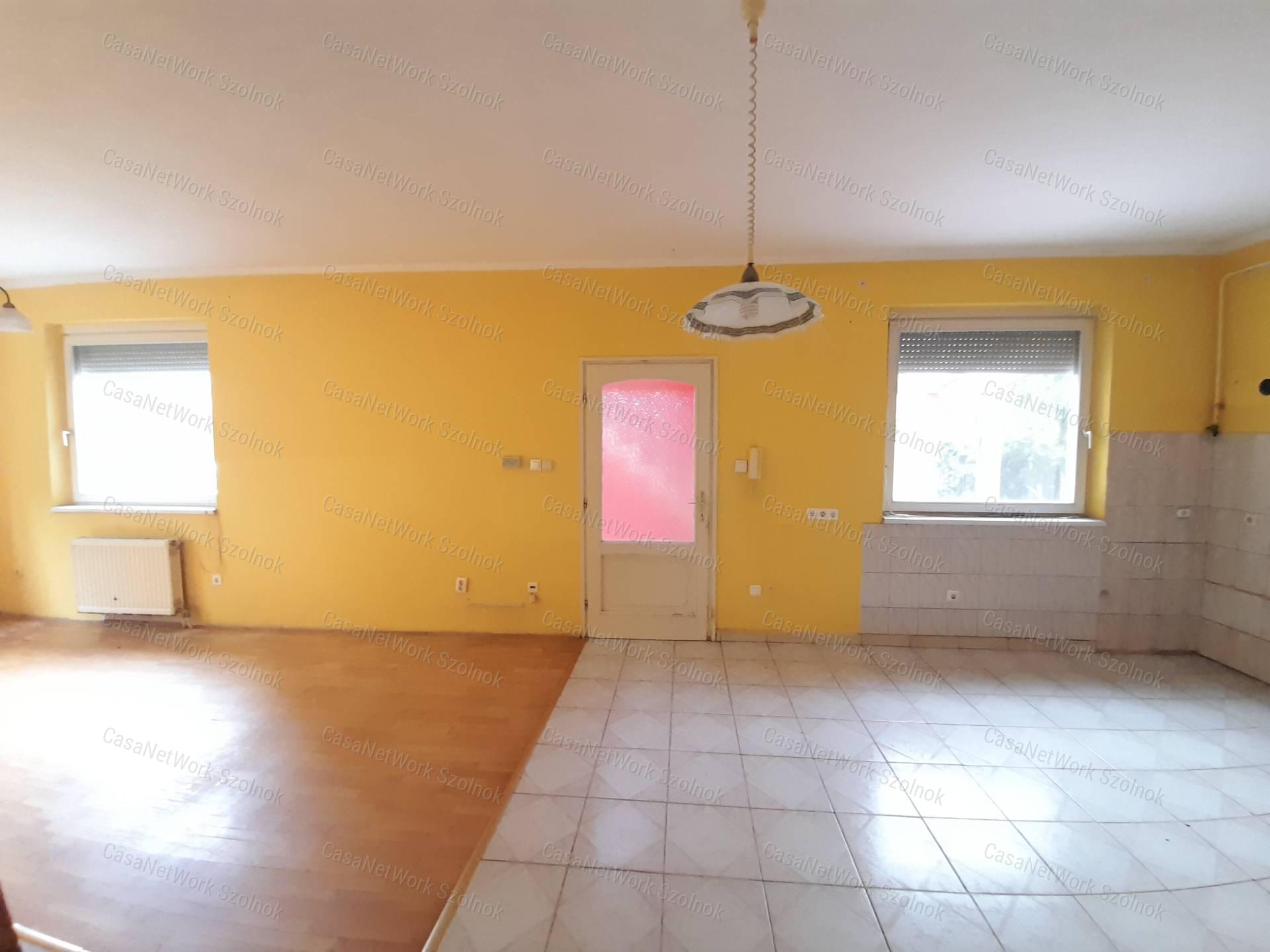 Családi ház eladó Tiszavárkonyban!