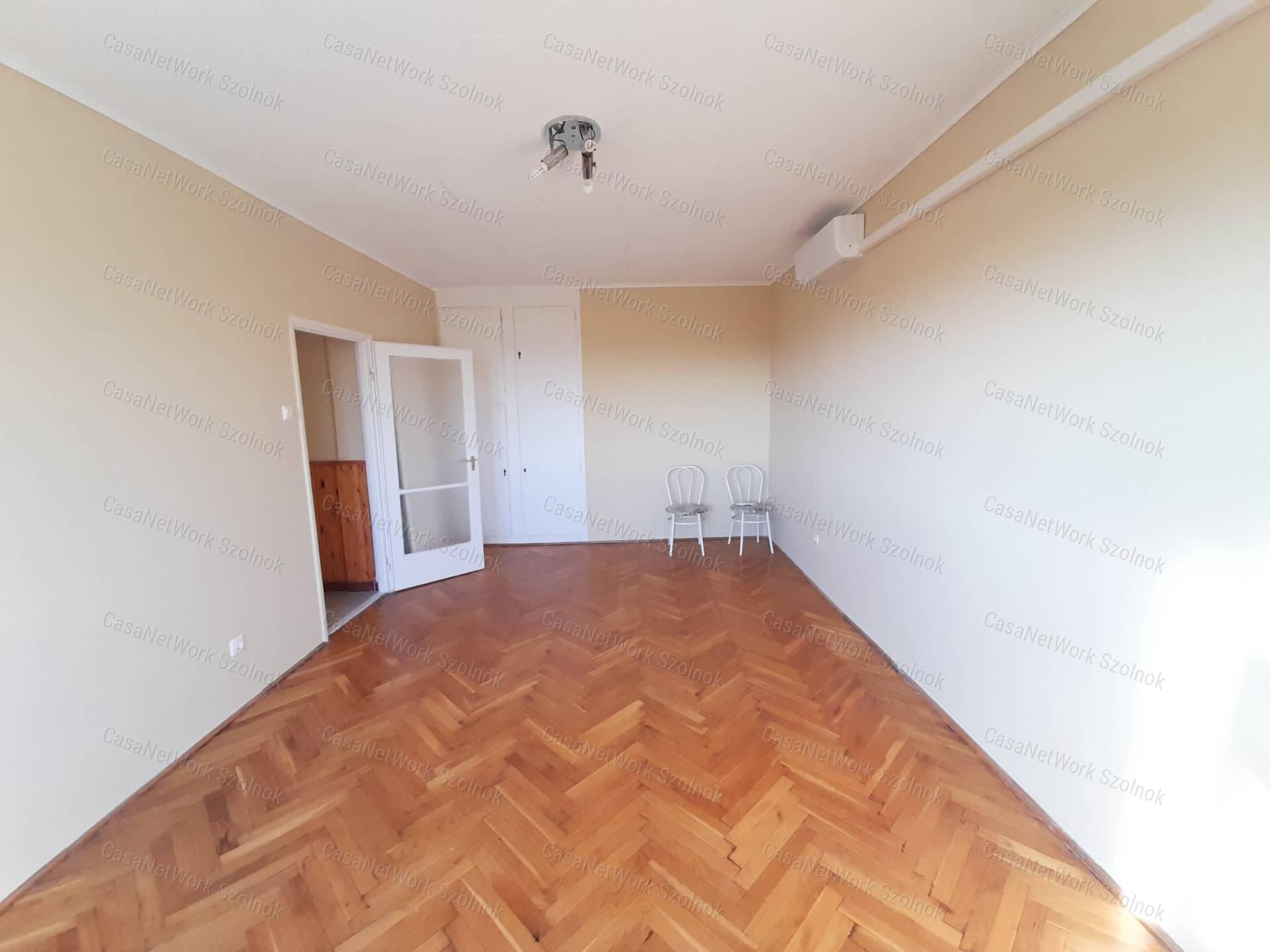 Kiadó lakás Szolnokon a Bimbó úton!