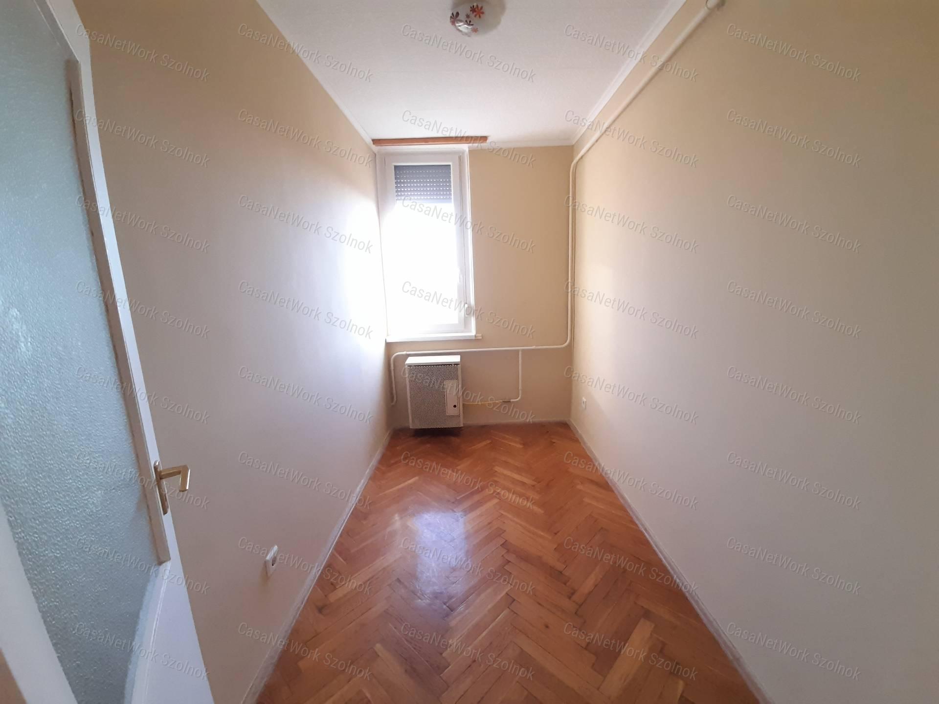 Kiadó lakás Szolnokon a Bimbó úton!