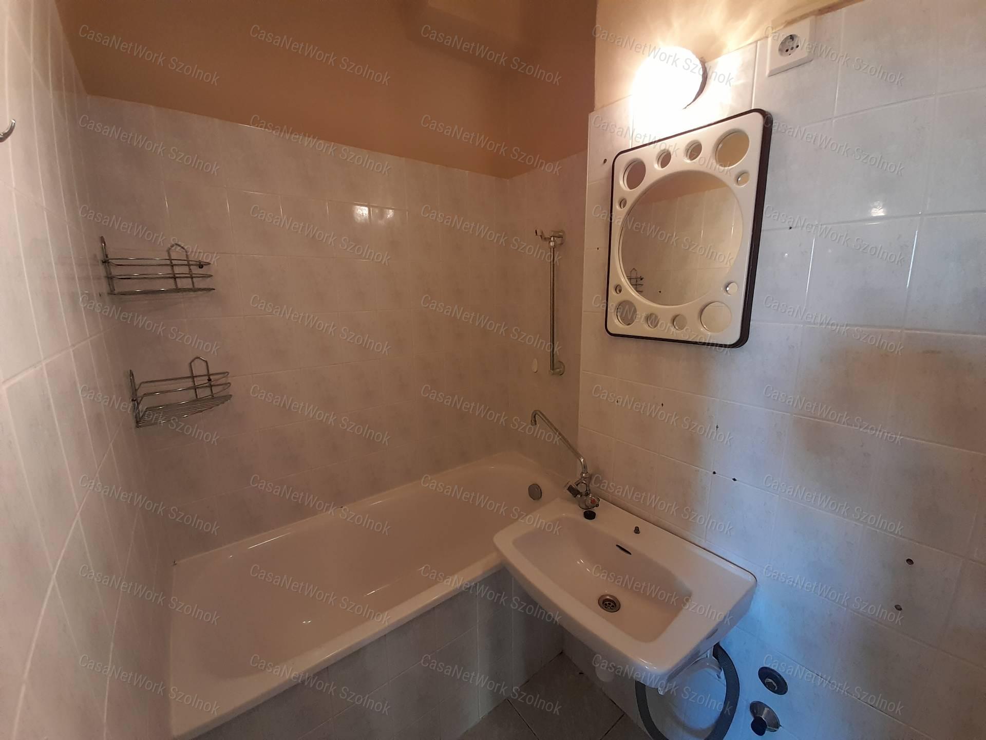 Kiadó lakás Szolnokon a Bimbó úton!