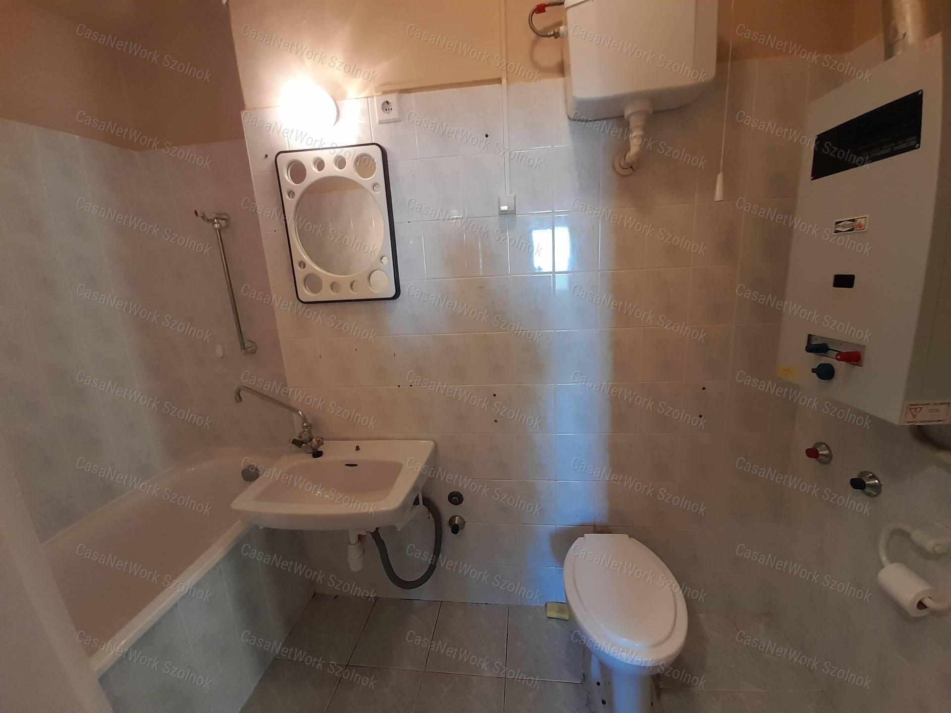 Kiadó lakás Szolnokon a Bimbó úton!