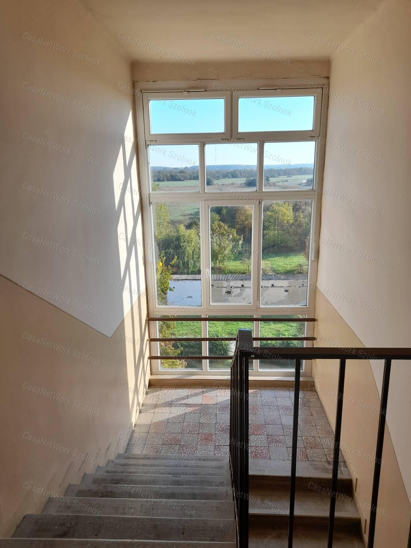 Kiadó lakás Szolnokon a Bimbó úton!