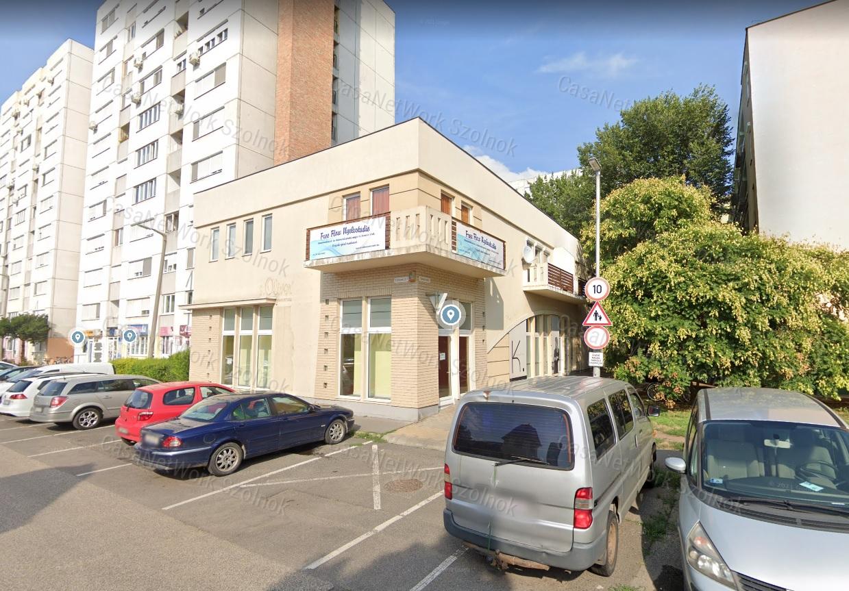 Kiadó irodahelyiség Szolnokon, a Tófenék úton