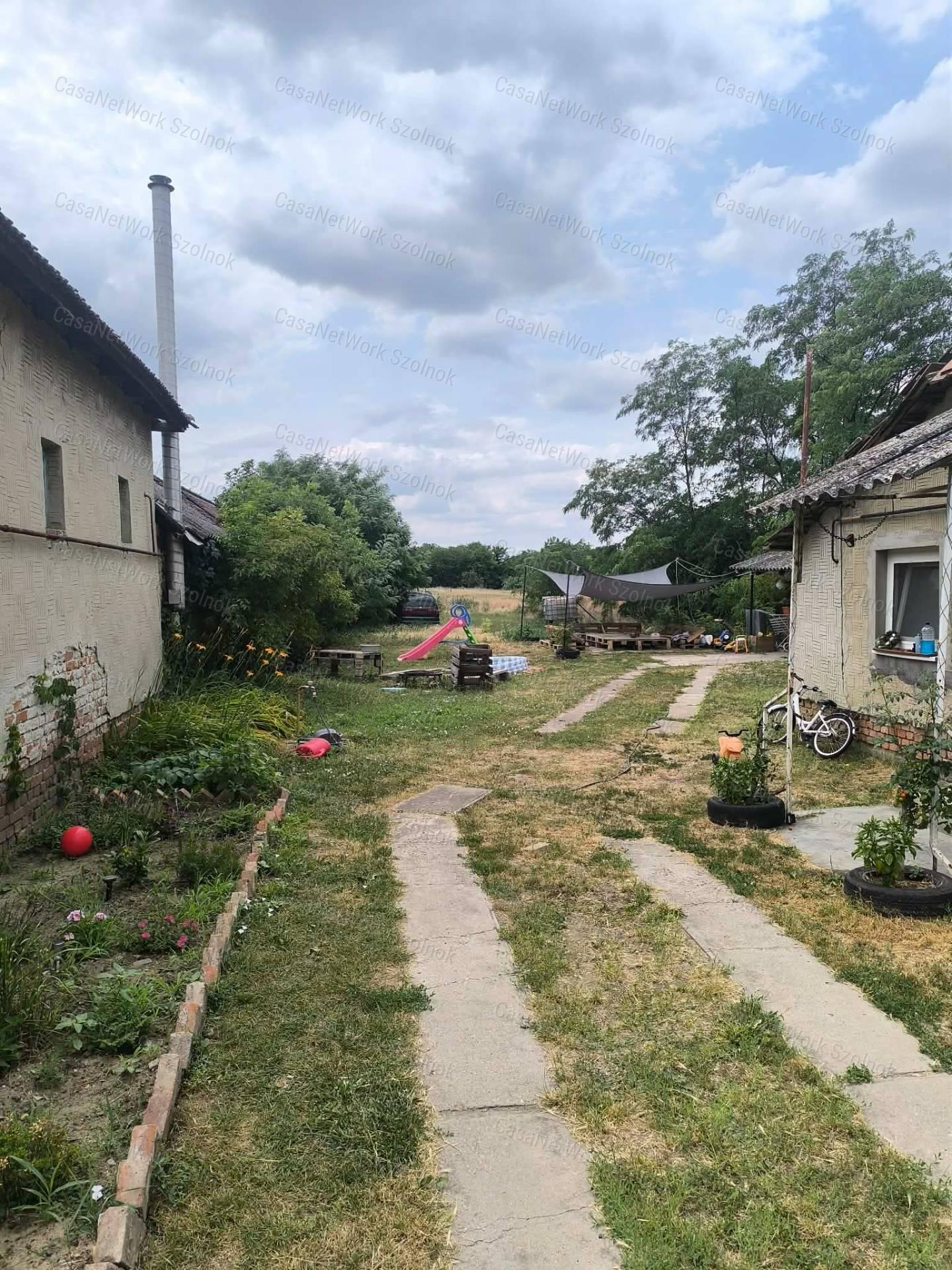Eladó családi ház Tiszaföldvár Ókincsem I. úton
