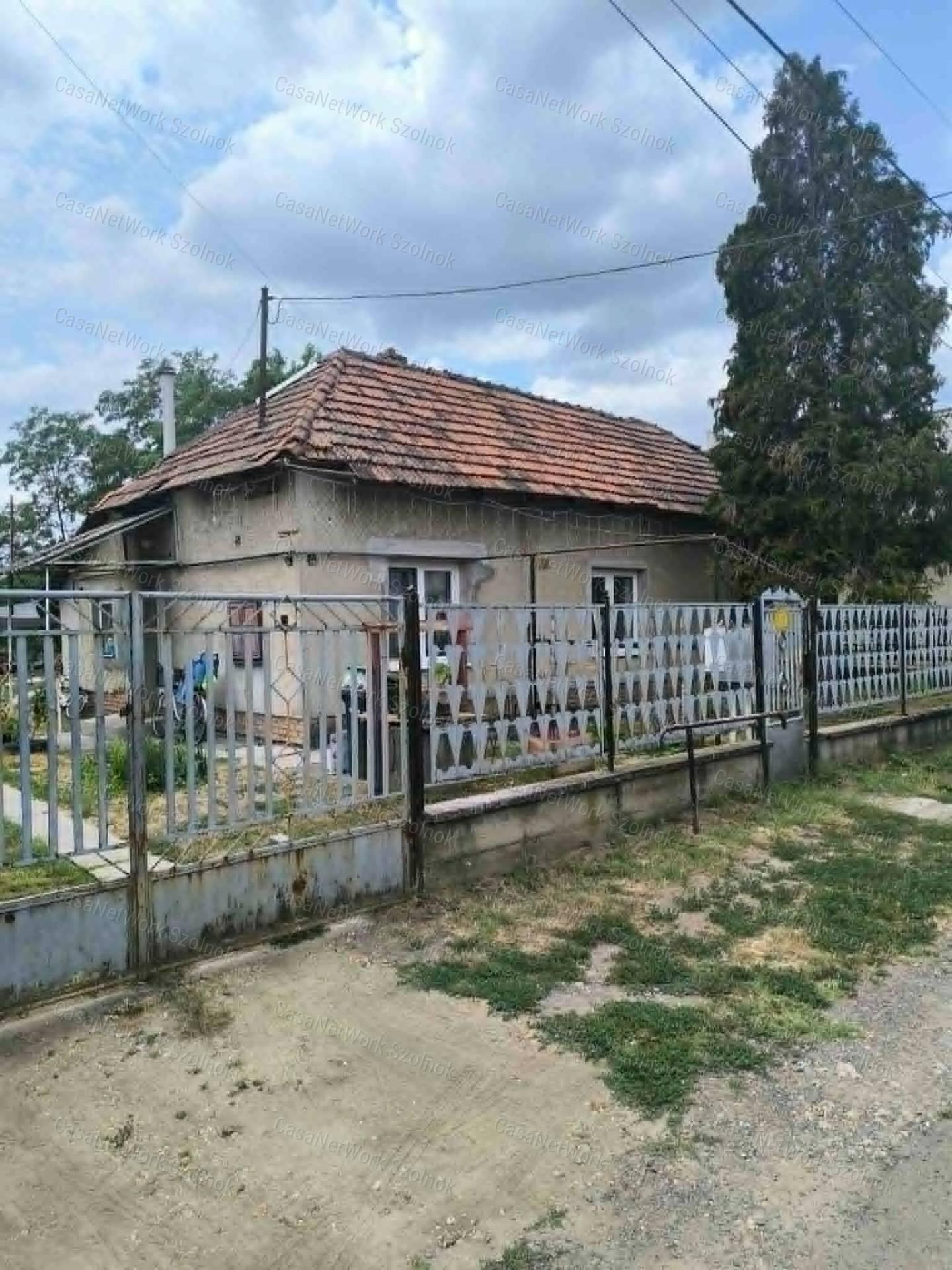 Eladó családi ház Tiszaföldvár Ókincsem I. úton