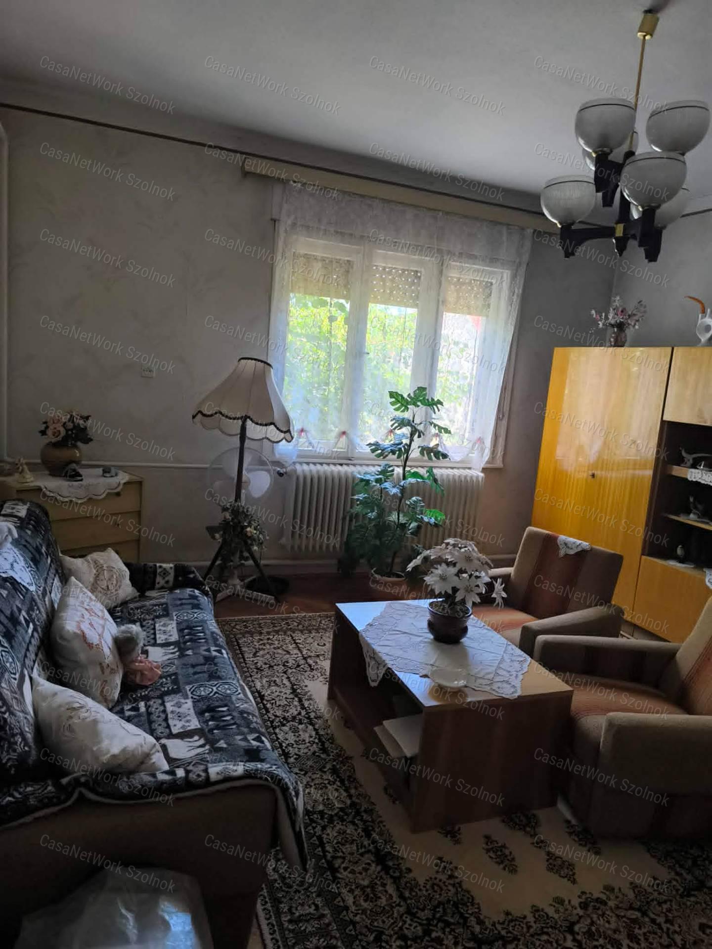 Eladó családi ház Kunszentmárton kedvelt részén ( Bem József utca )