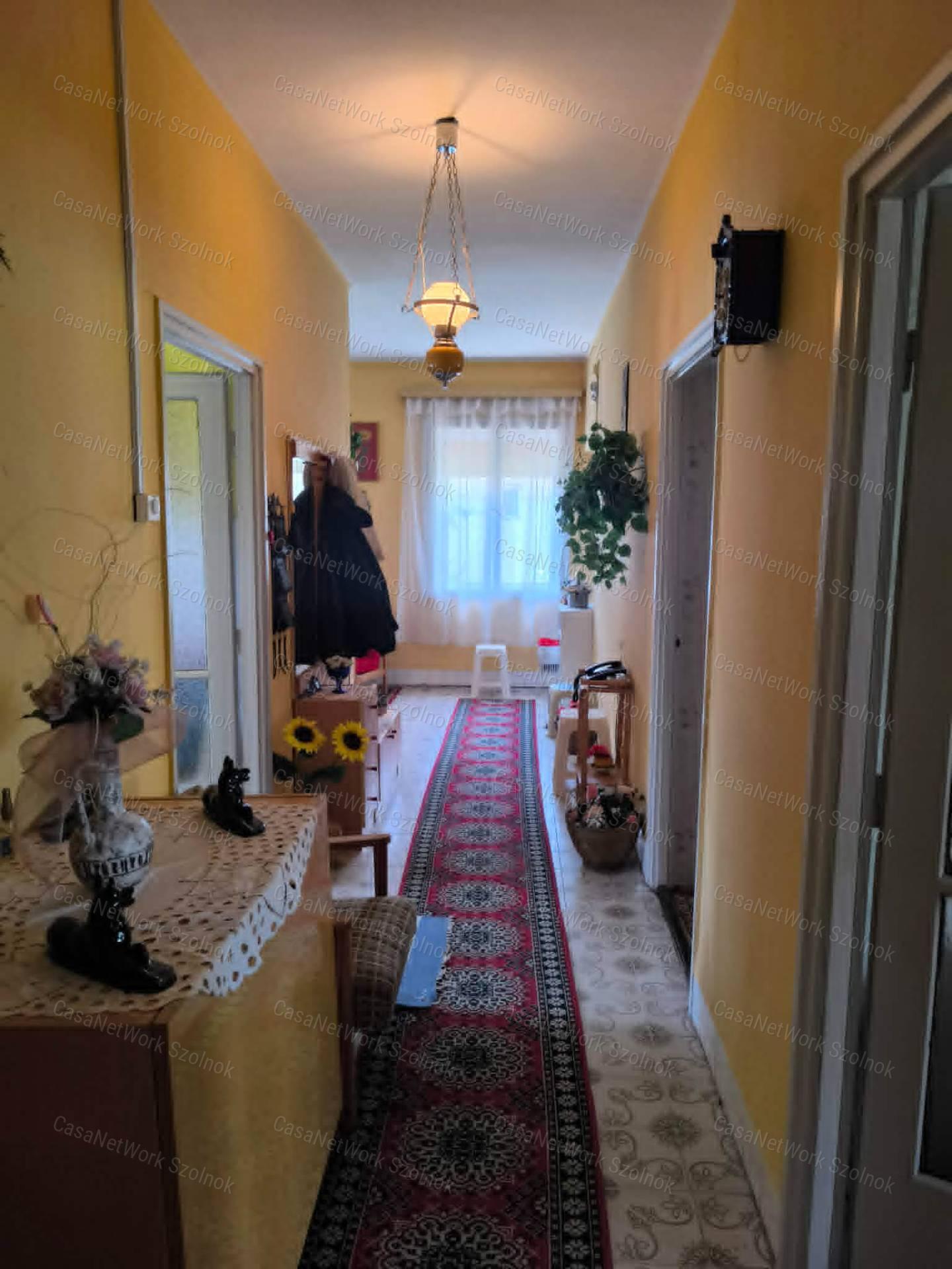 Eladó családi ház Kunszentmárton kedvelt részén ( Bem József utca )