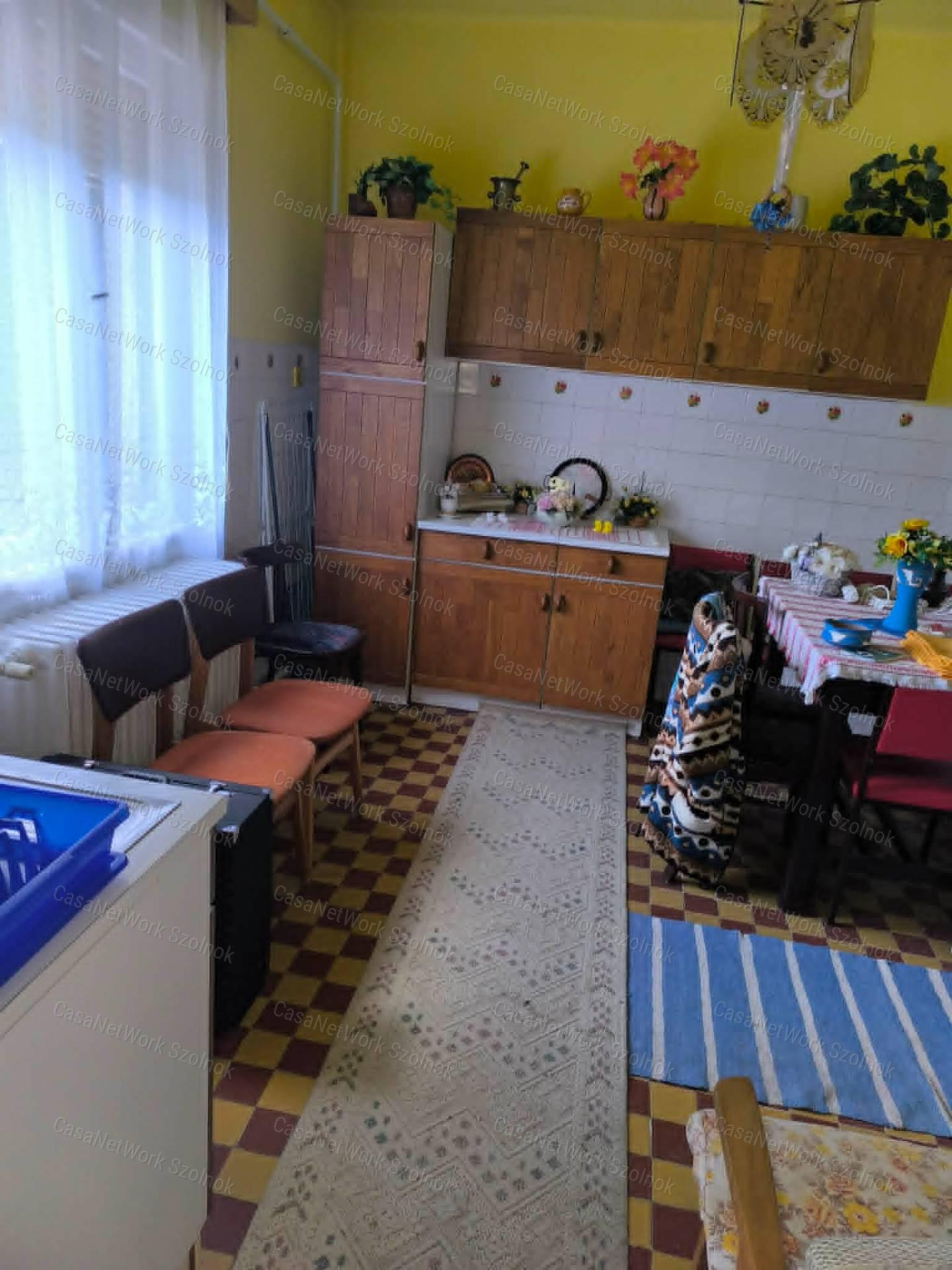 Eladó családi ház Kunszentmárton kedvelt részén ( Bem József utca )