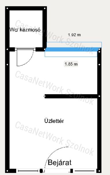 Szolnokon a Tófenék úton 30 m2-es üzlethelyiség kiadó