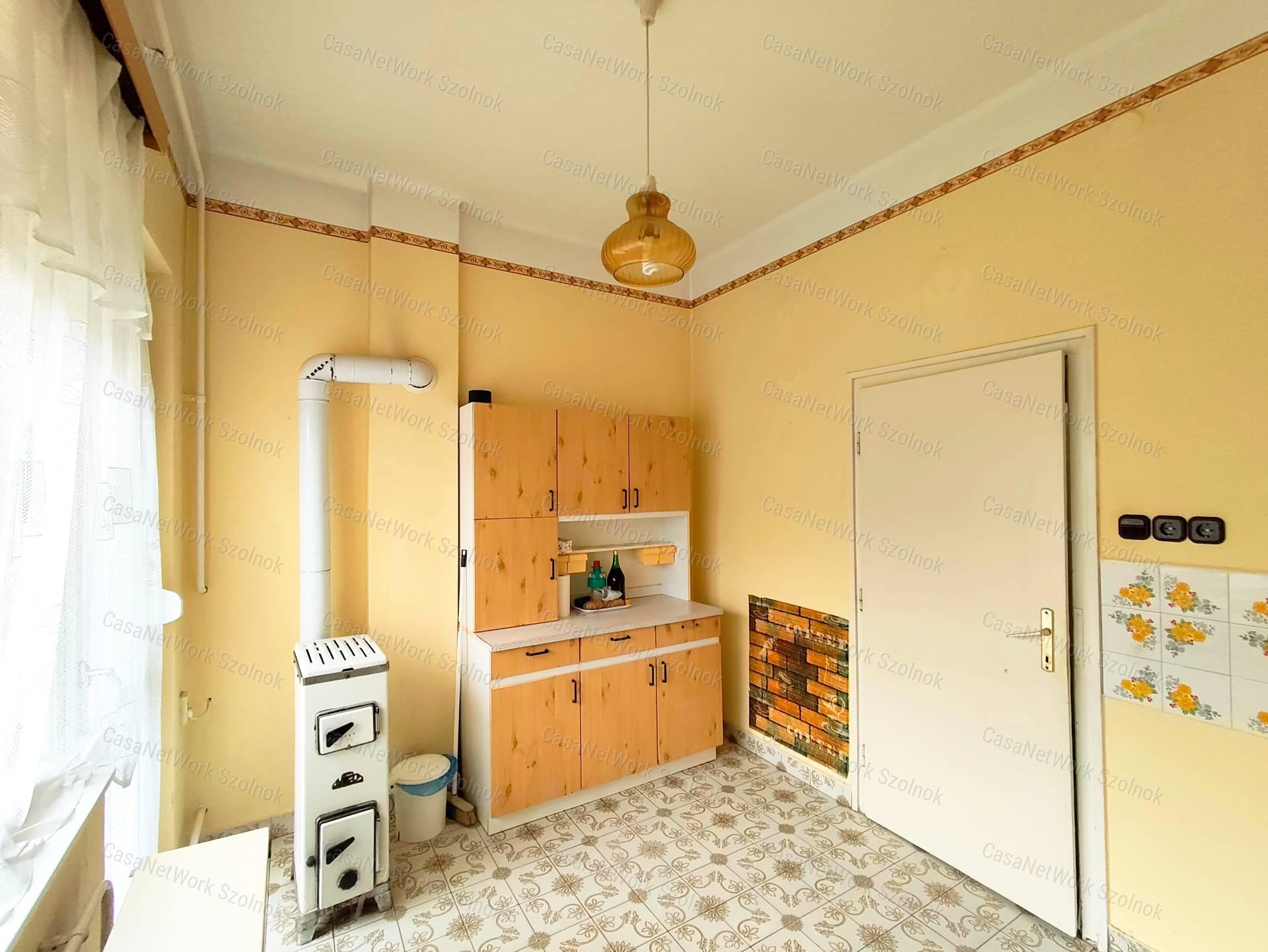 Kunhegyes belvárosában kivételes lehetőség