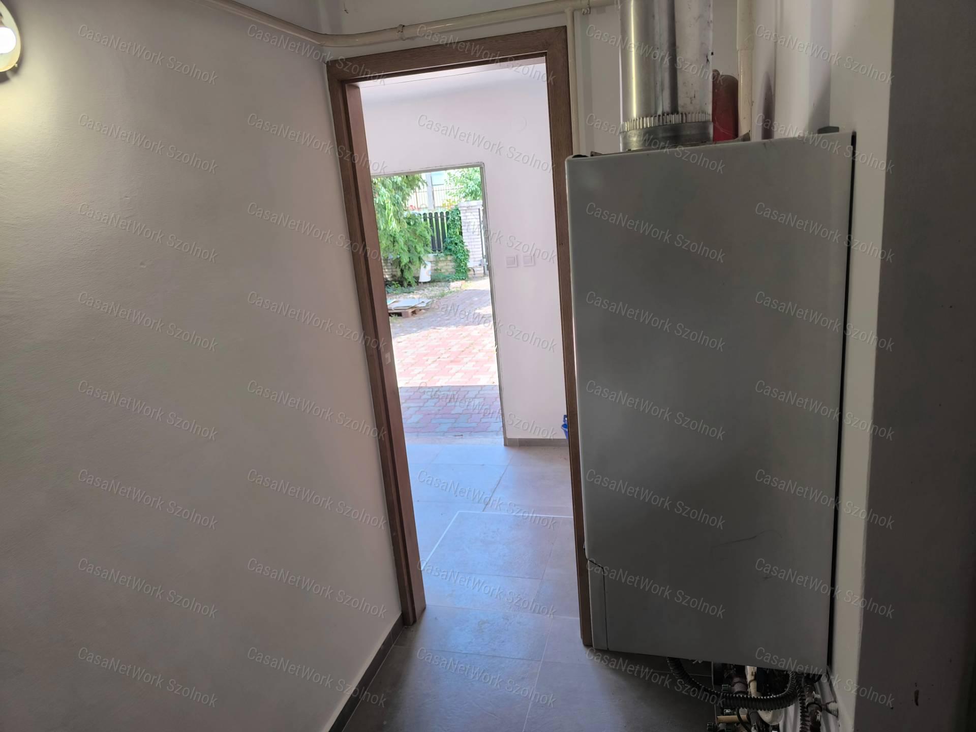 Rákóczifalvai 132 m2-es feljújított családi ház eladó!