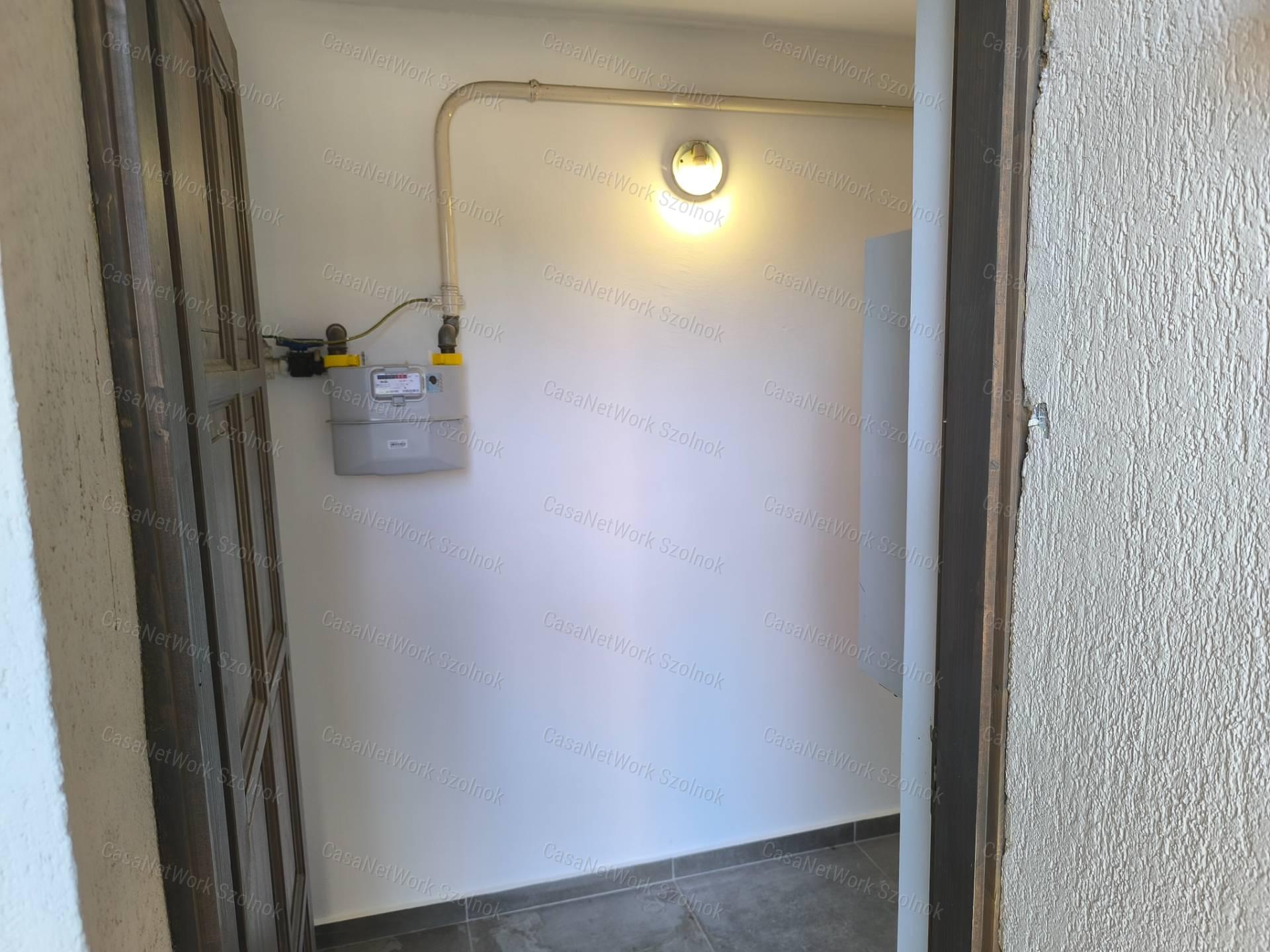 Rákóczifalvai 132 m2-es feljújított családi ház eladó!