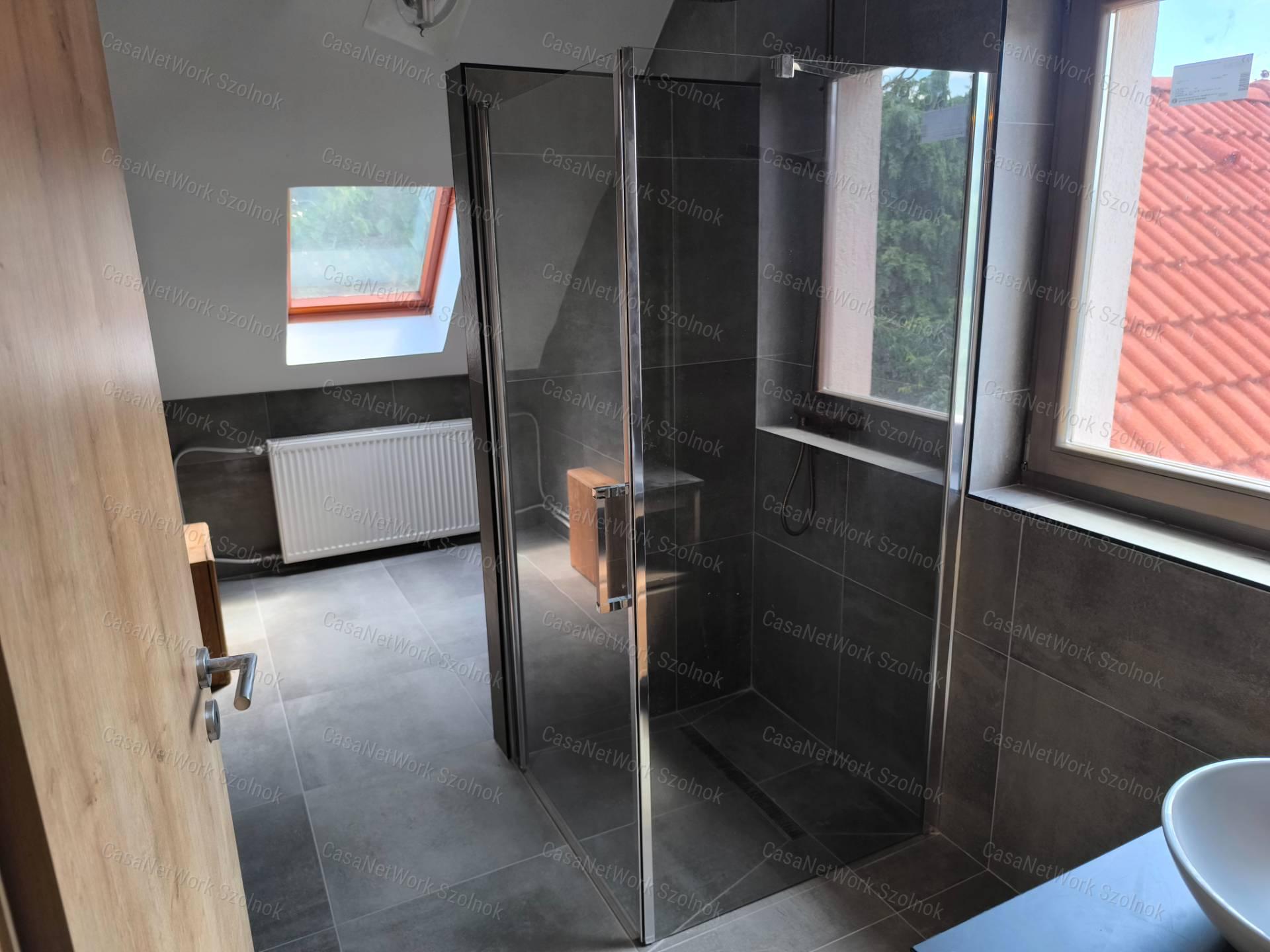 Rákóczifalvai 132 m2-es feljújított családi ház eladó!
