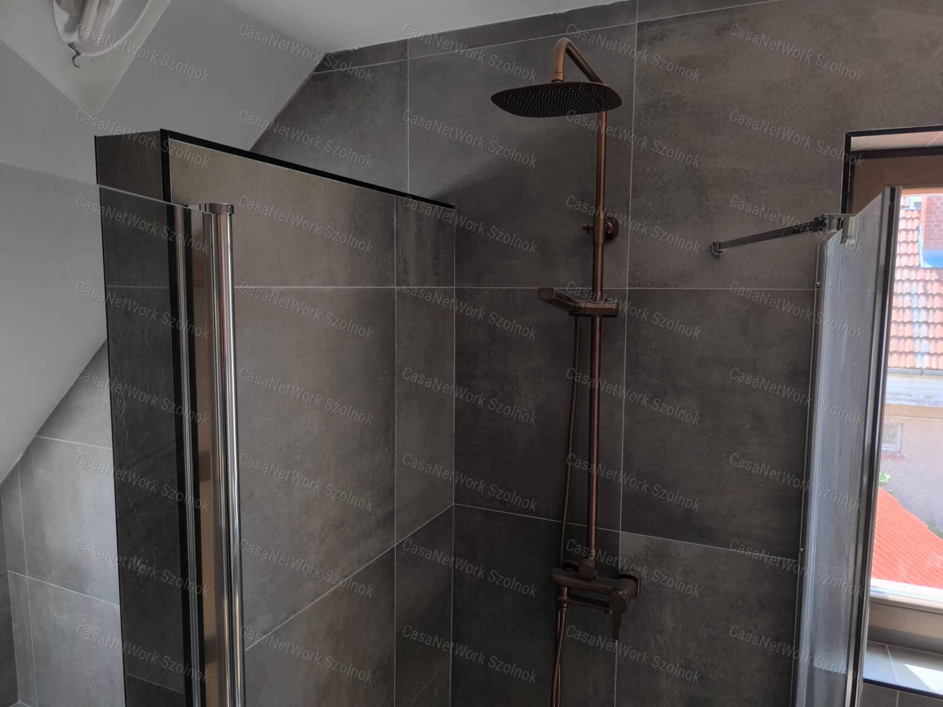 Rákóczifalvai 132 m2-es feljújított családi ház eladó!