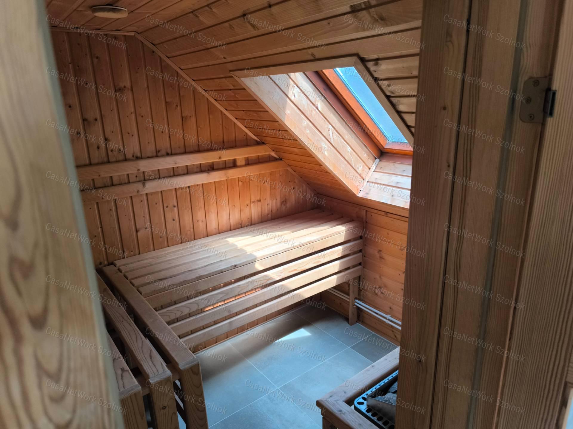 Rákóczifalvai 132 m2-es feljújított családi ház eladó!