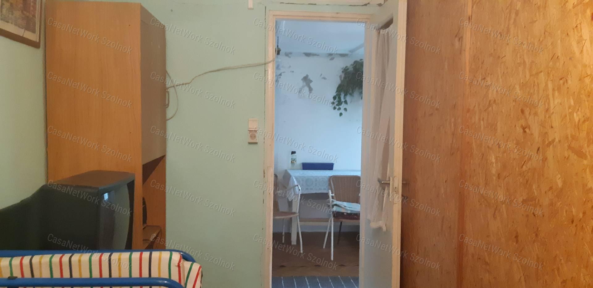 Eladó Tiszajenőn gazdálkodásra alkalmas telek!