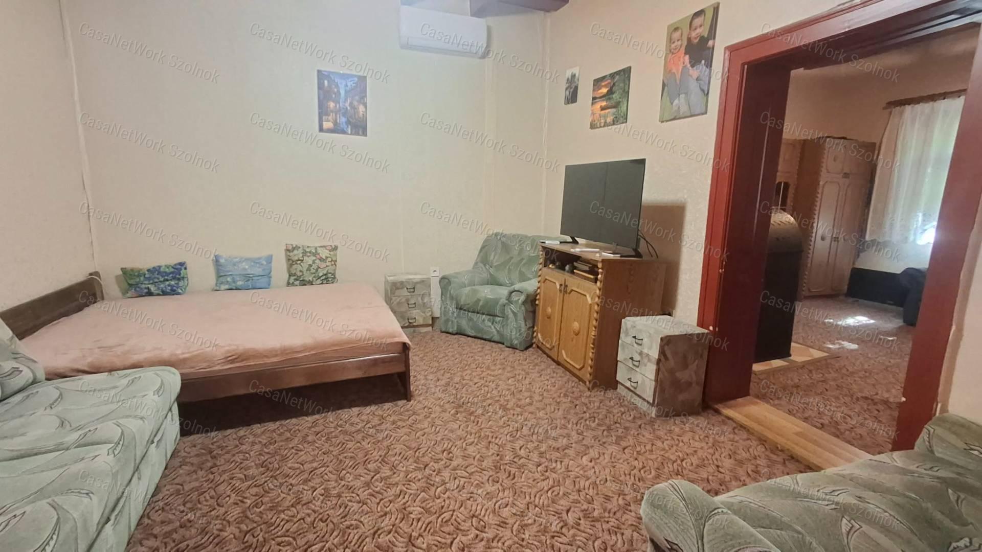 Zagyvarékason nyugodt kis zsákutcában 68 m2-es  családi ház eladó