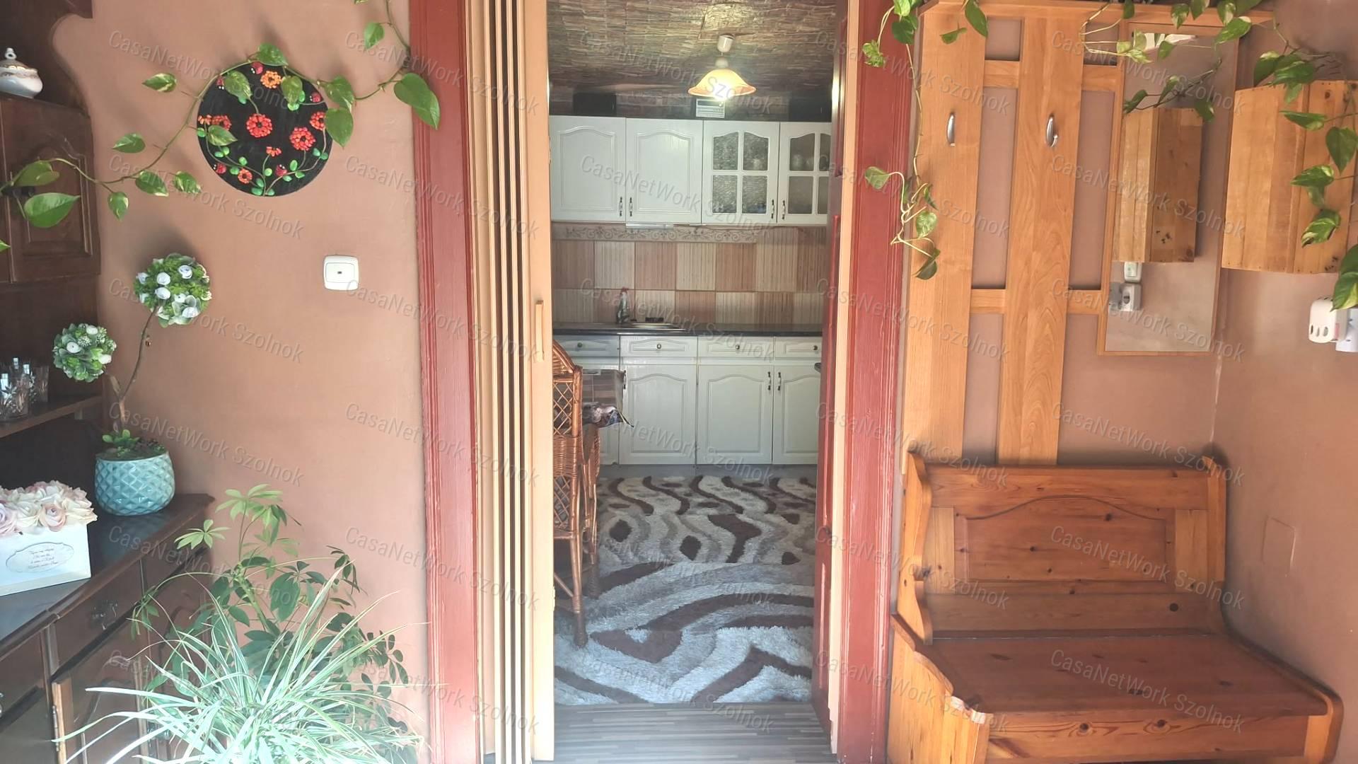 Zagyvarékason nyugodt kis zsákutcában 68 m2-es  családi ház eladó