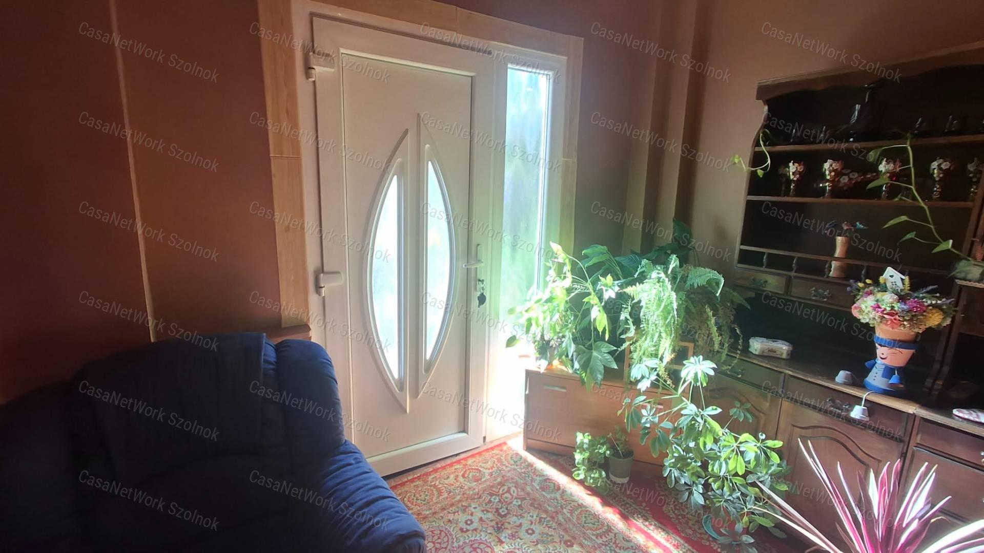 Zagyvarékason nyugodt kis zsákutcában 68 m2-es  családi ház eladó