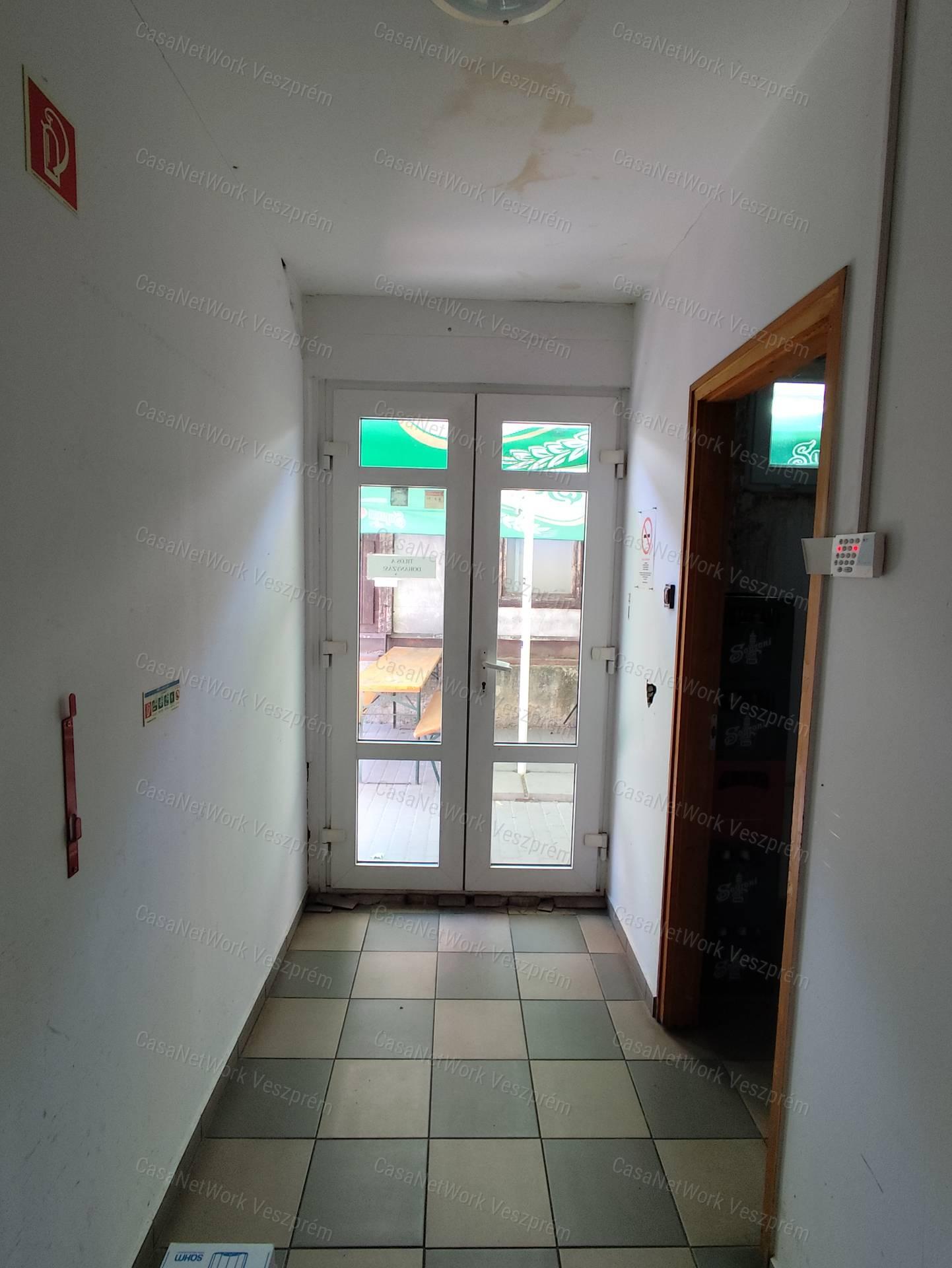Vendéglátó egység eladó a Jutasi Lakótelepen!