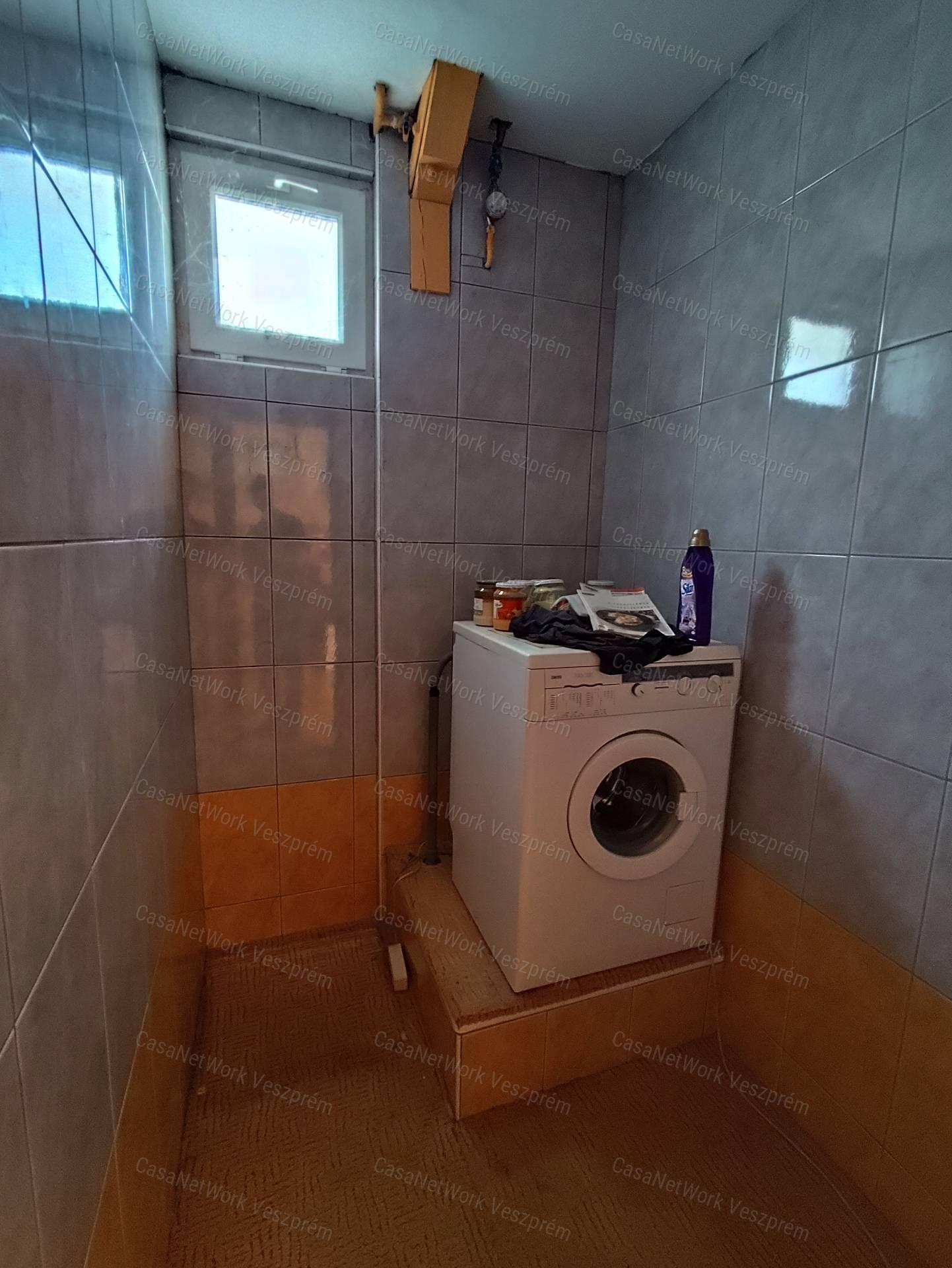 Vendéglátó egység eladó a Jutasi Lakótelepen!