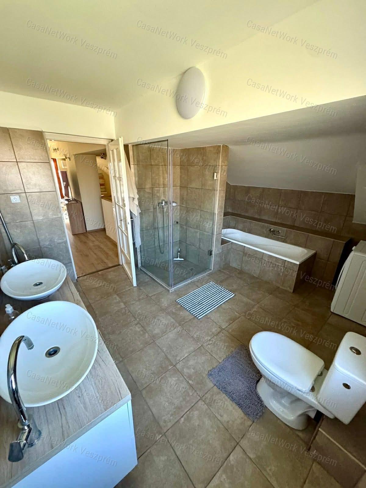 ALSÓÖRSI APARTMANHÁZ