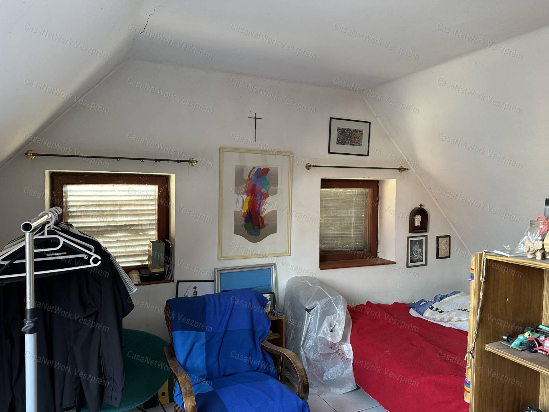 Várpanorámás családi ház Nagyvázsonyban