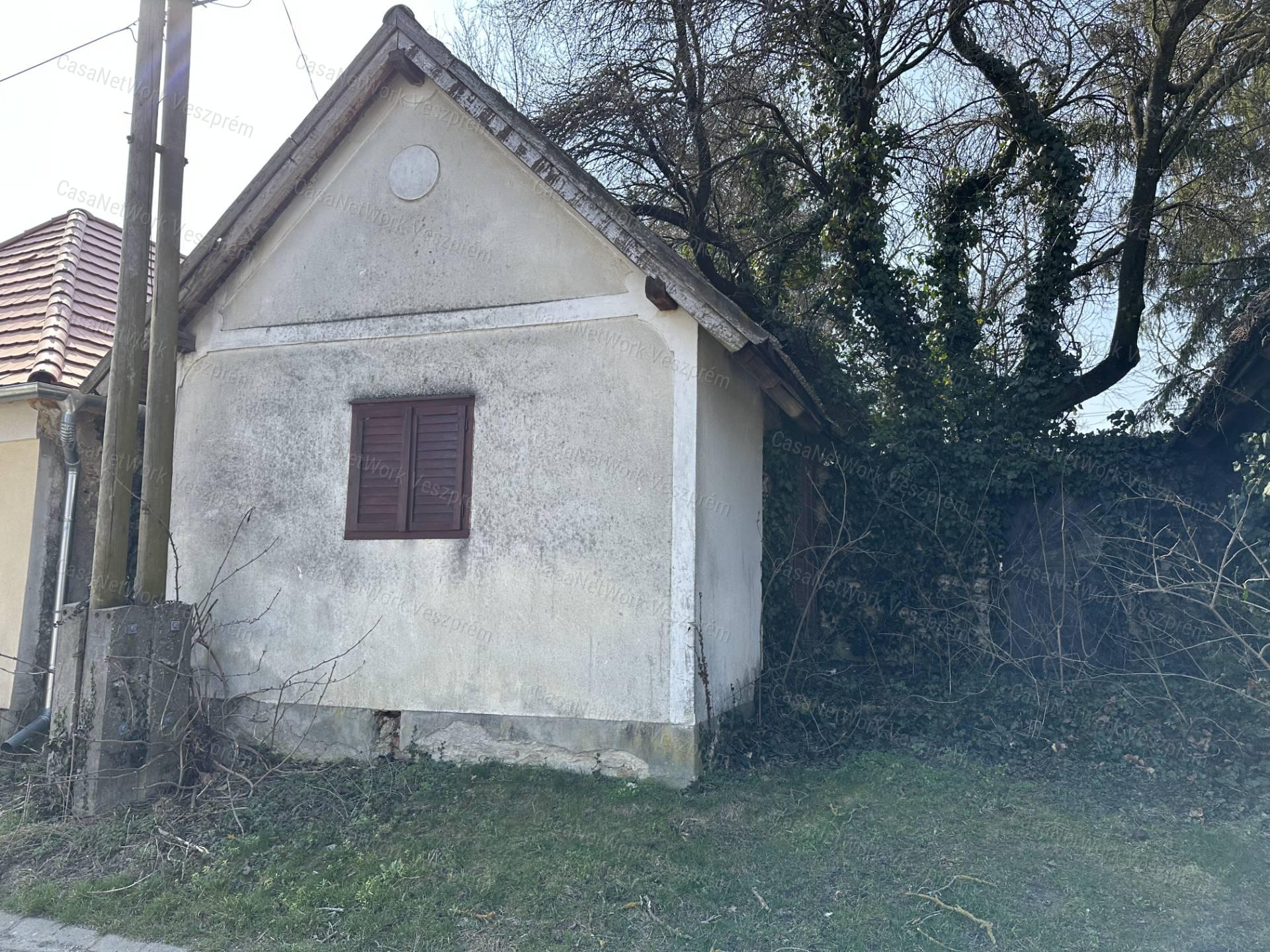Várpanorámás családi ház Nagyvázsonyban