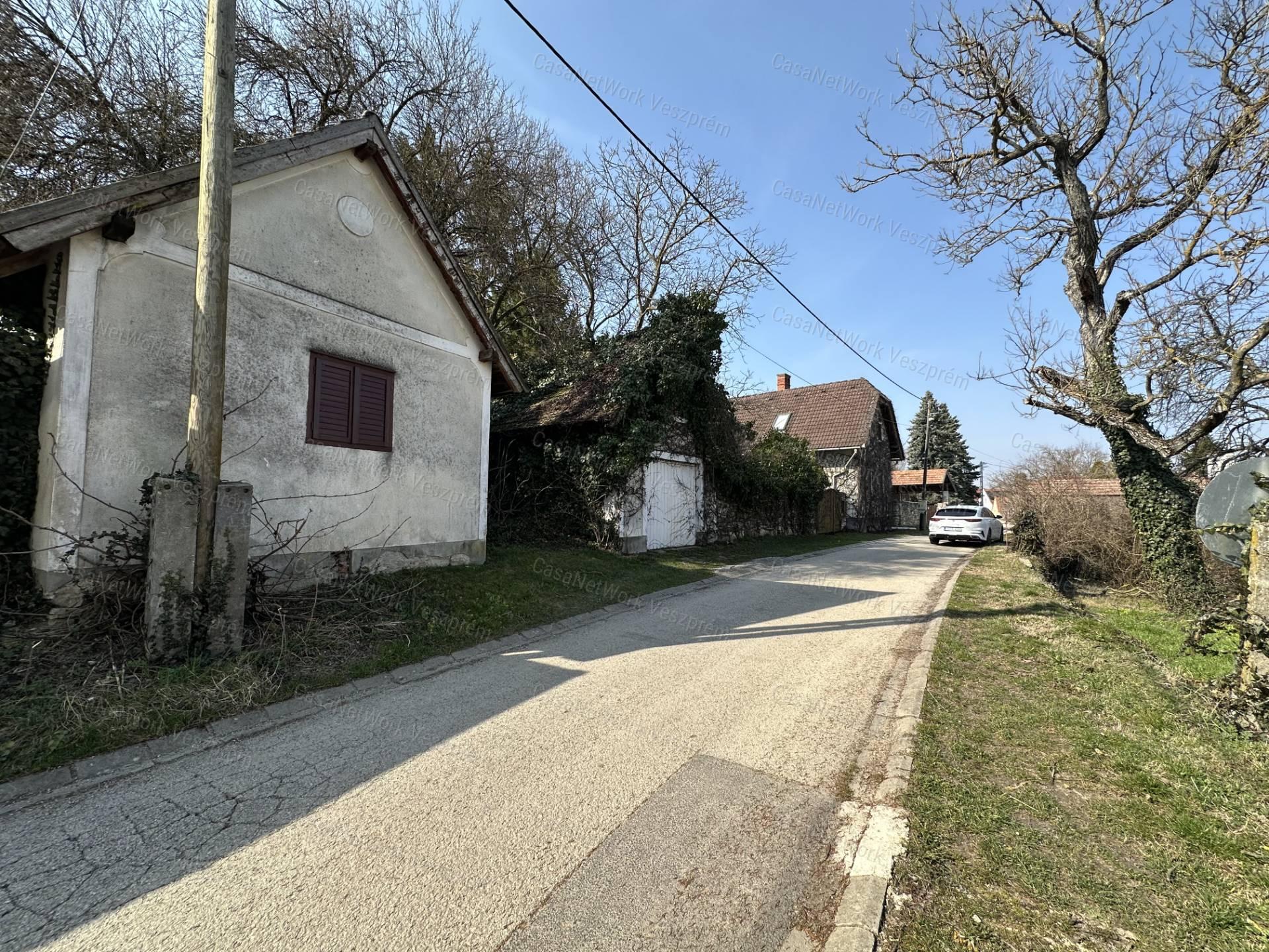 Várpanorámás családi ház Nagyvázsonyban