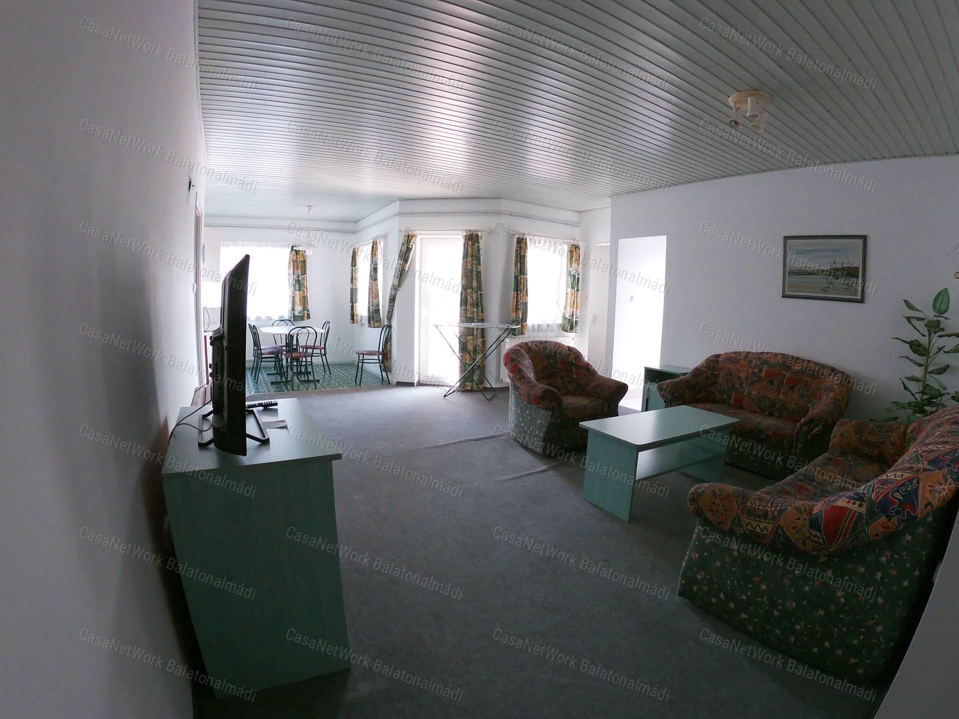 Gyenesdiáson Eladó Apartman-Ház!