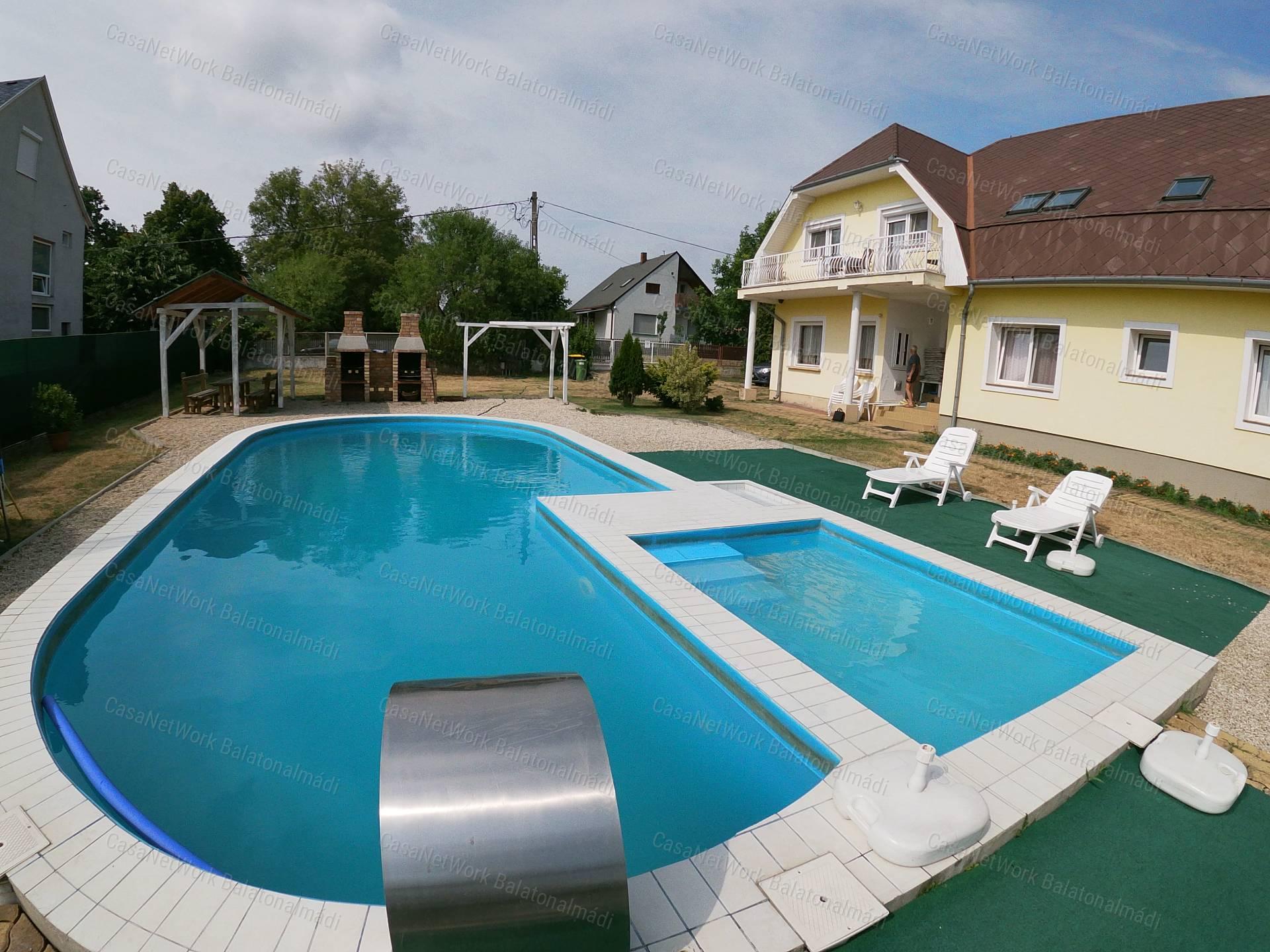 Gyenesdiáson Eladó Apartman-Ház!
