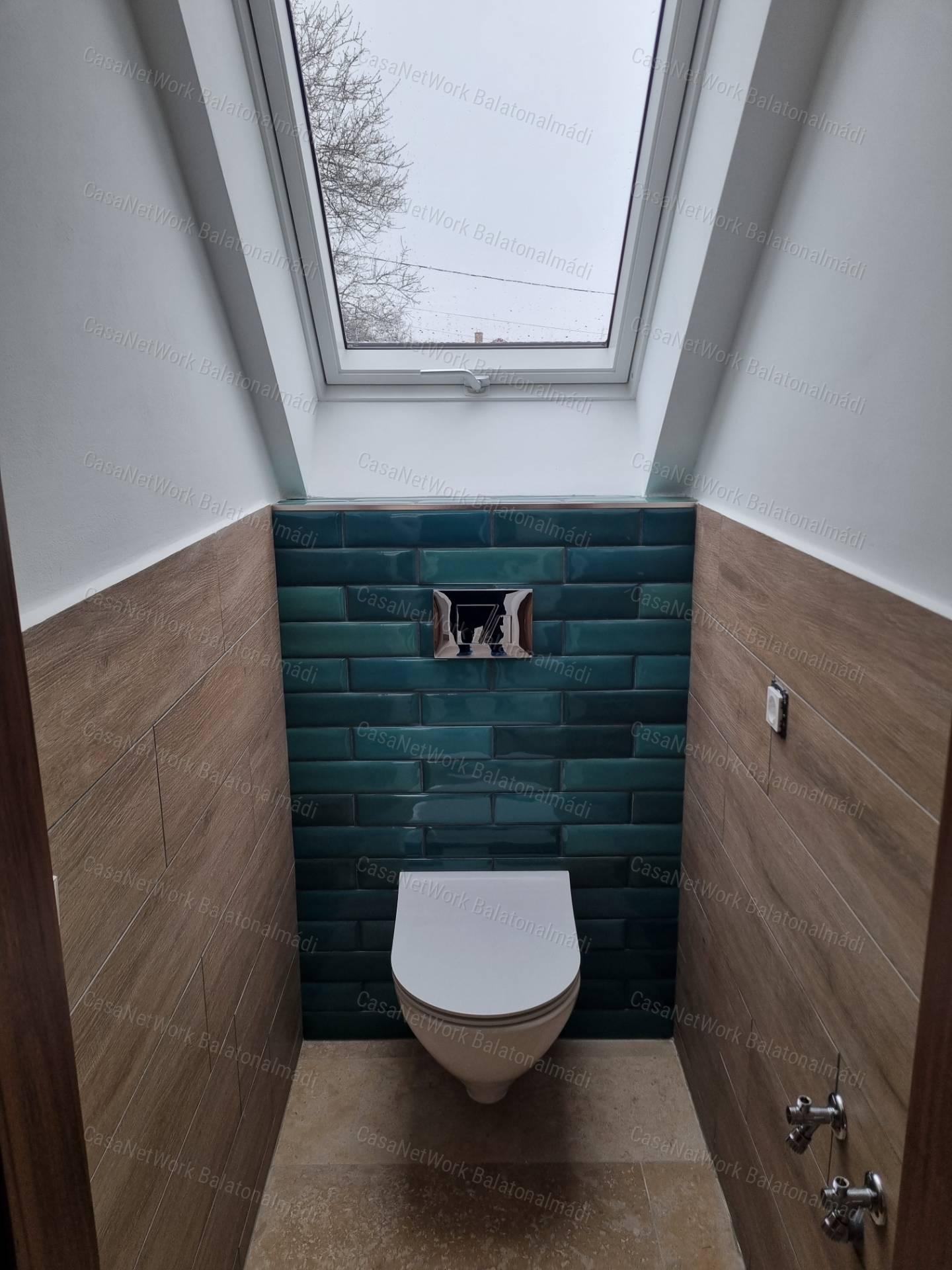 Eladó új építésű ikerházfél Tihanyban!