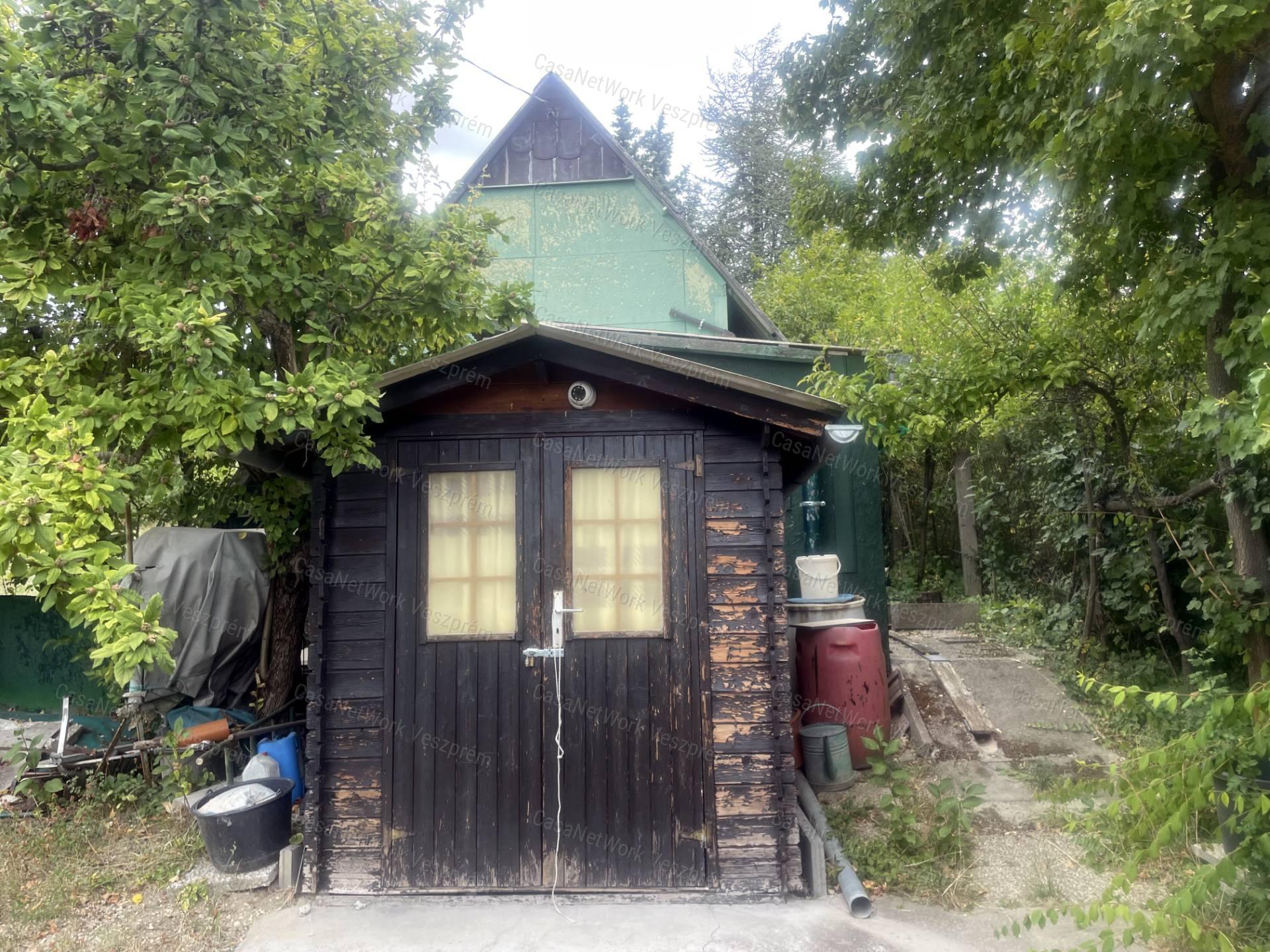 kenesei telek
